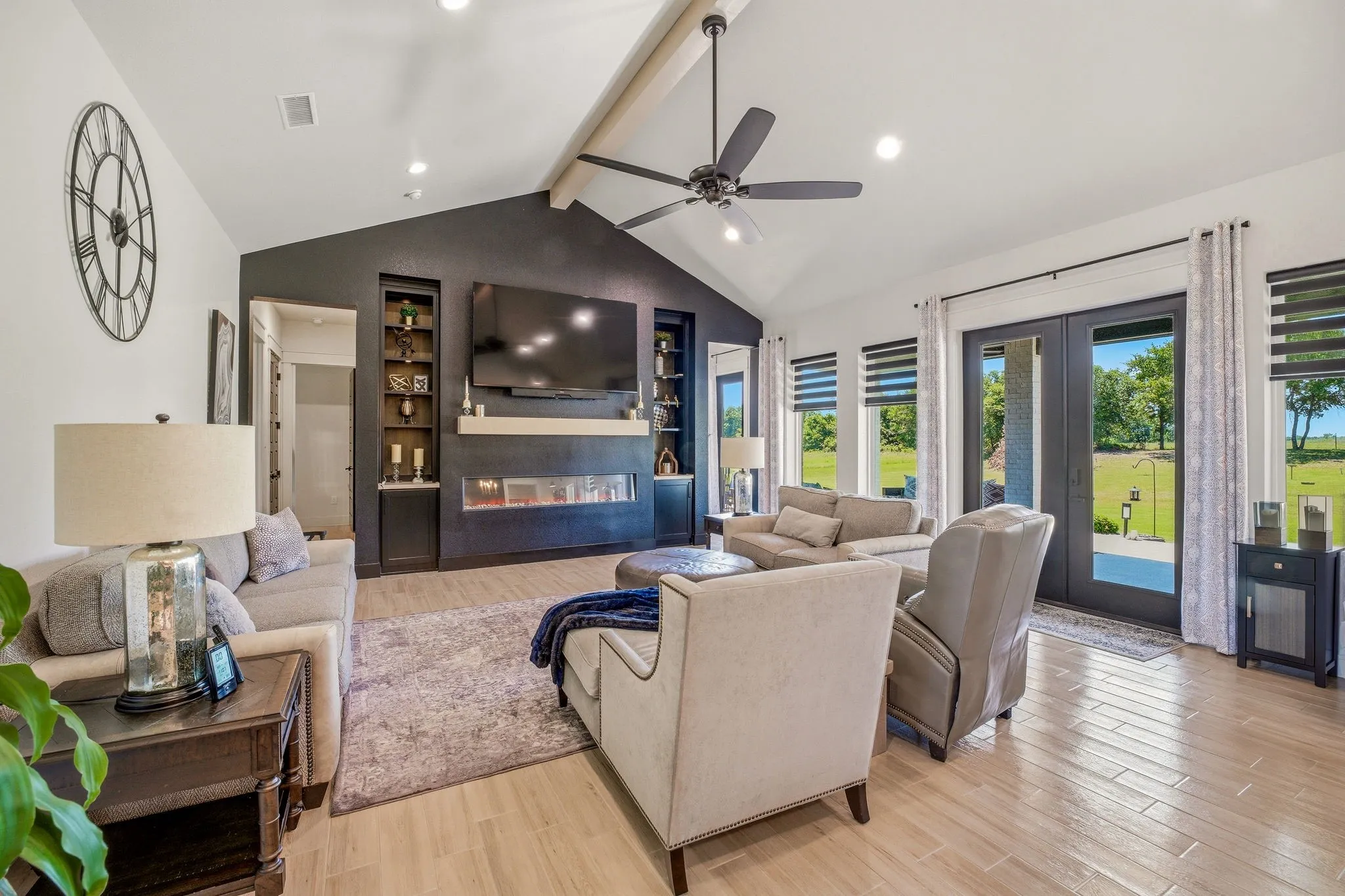 Single Family Residence For Sale in Parker County , 2016 Sonora Way, Poolville, Texas 76487, 3 Bedroom, 3 Bathroom, 3 Garage spaces, 2,550 Sqft, built in 2022, mls#21270869, Real Estate Agent in Poolville, Homes For Sale in Parker county, Homes For Sale in Poolville, Realtor in Poolville Texas, Real Estate Brokerage Independent Realty Texas, Luminita Cordes Realtor