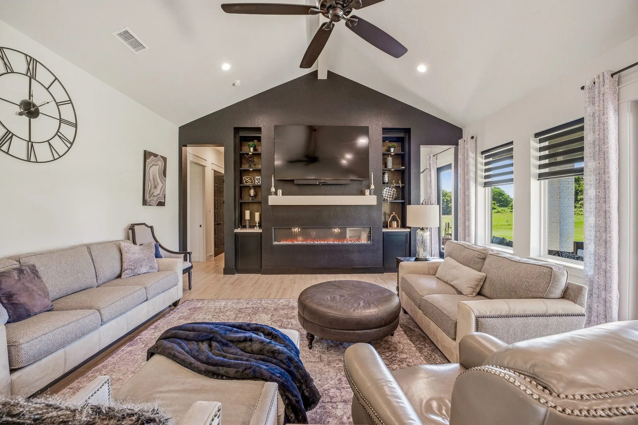 Single Family Residence For Sale in Parker County , 2016 Sonora Way, Poolville, Texas 76487, 3 Bedroom, 3 Bathroom, 3 Garage spaces, 2,550 Sqft, built in 2022, mls#21270869, Real Estate Agent in Poolville, Homes For Sale in Parker county, Homes For Sale in Poolville, Realtor in Poolville Texas, Real Estate Brokerage Independent Realty Texas, Luminita Cordes Realtor