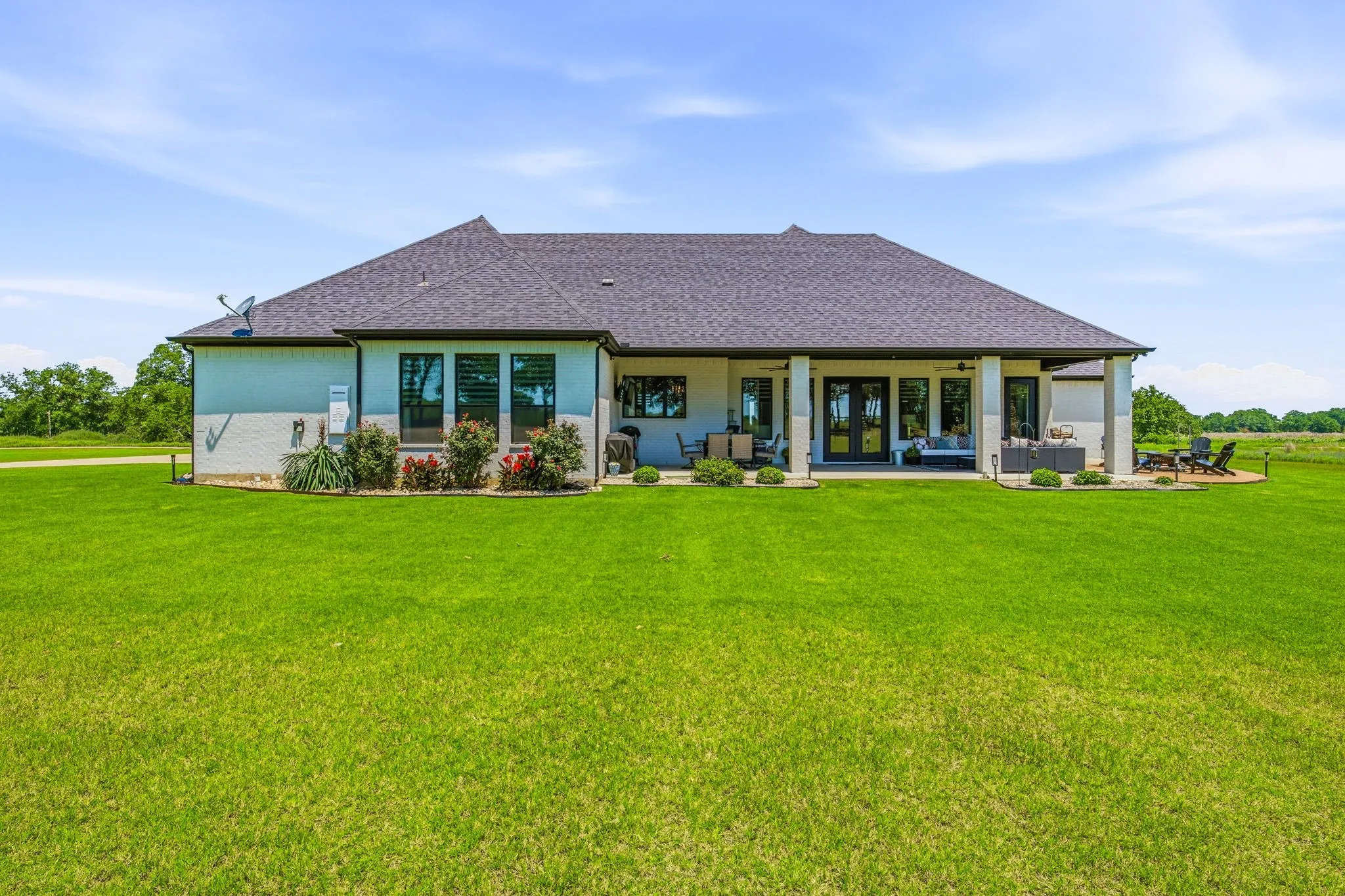 Single Family Residence For Sale in Parker County , 2016 Sonora Way, Poolville, Texas 76487, 3 Bedroom, 3 Bathroom, 3 Garage spaces, 2,550 Sqft, built in 2022, mls#21270869, Real Estate Agent in Poolville, Homes For Sale in Parker county, Homes For Sale in Poolville, Realtor in Poolville Texas, Real Estate Brokerage Independent Realty Texas, Luminita Cordes Realtor