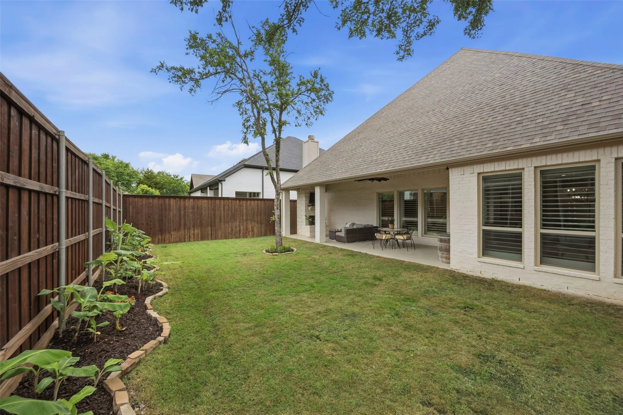 Single Family Residence For Sale in Tarrant County , 7613 Ira Drive, North Richland Hills, Texas 76182, 4 Bedroom, 5 Bathroom, 3 Garage spaces, 3,501 Sqft, built in 2020, mls#21270161, Real Estate Agent in North Richland Hills, Homes For Sale in Tarrant county, Homes For Sale in North Richland Hills, Realtor in North Richland Hills Texas, Real Estate Brokerage Independent Realty Texas, Luminita Cordes Realtor
