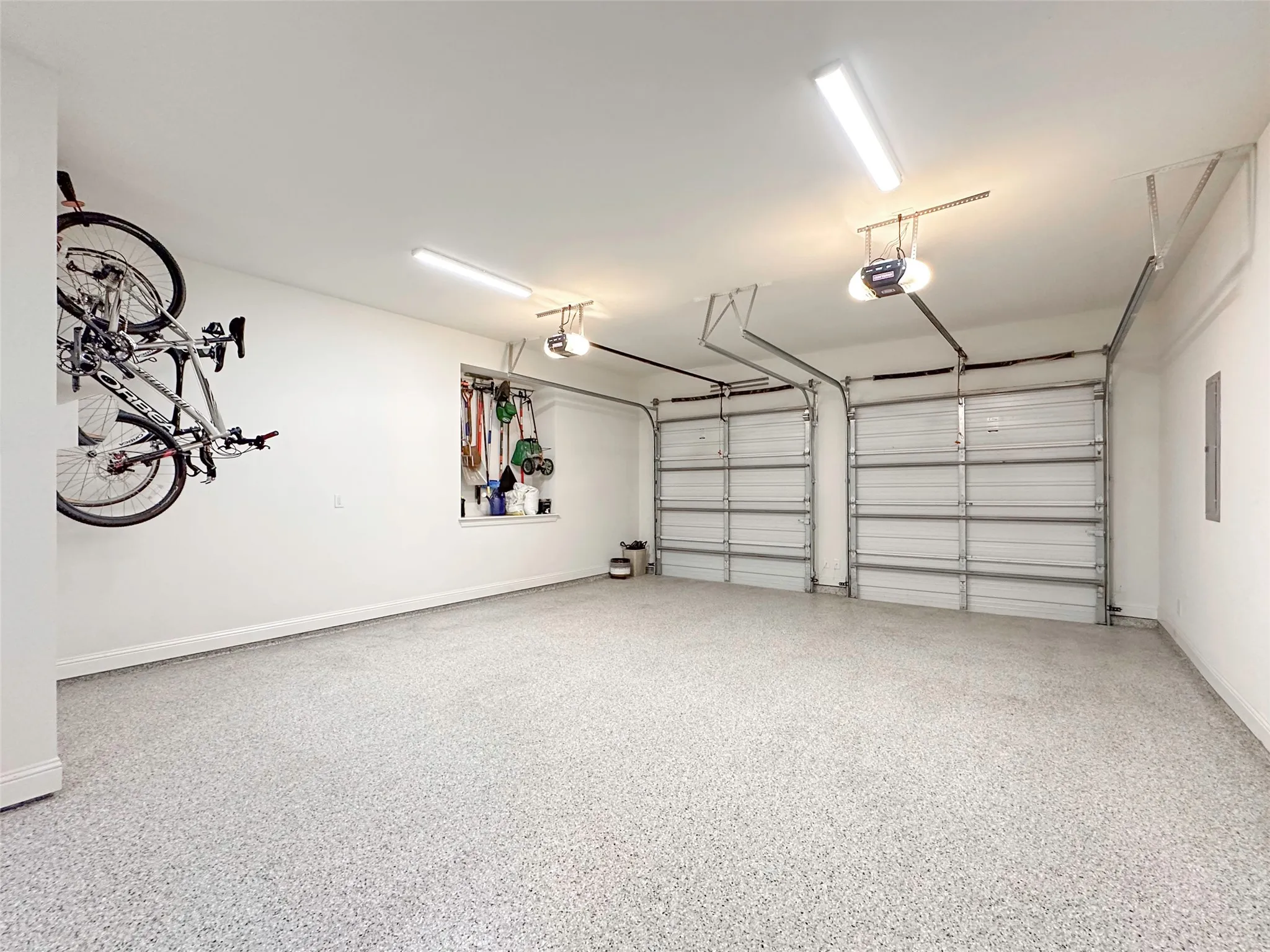 Single Family Residence For Sale in Tarrant County , 7613 Ira Drive, North Richland Hills, Texas 76182, 4 Bedroom, 5 Bathroom, 3 Garage spaces, 3,501 Sqft, built in 2020, mls#21270161, Real Estate Agent in North Richland Hills, Homes For Sale in Tarrant county, Homes For Sale in North Richland Hills, Realtor in North Richland Hills Texas, Real Estate Brokerage Independent Realty Texas, Luminita Cordes Realtor