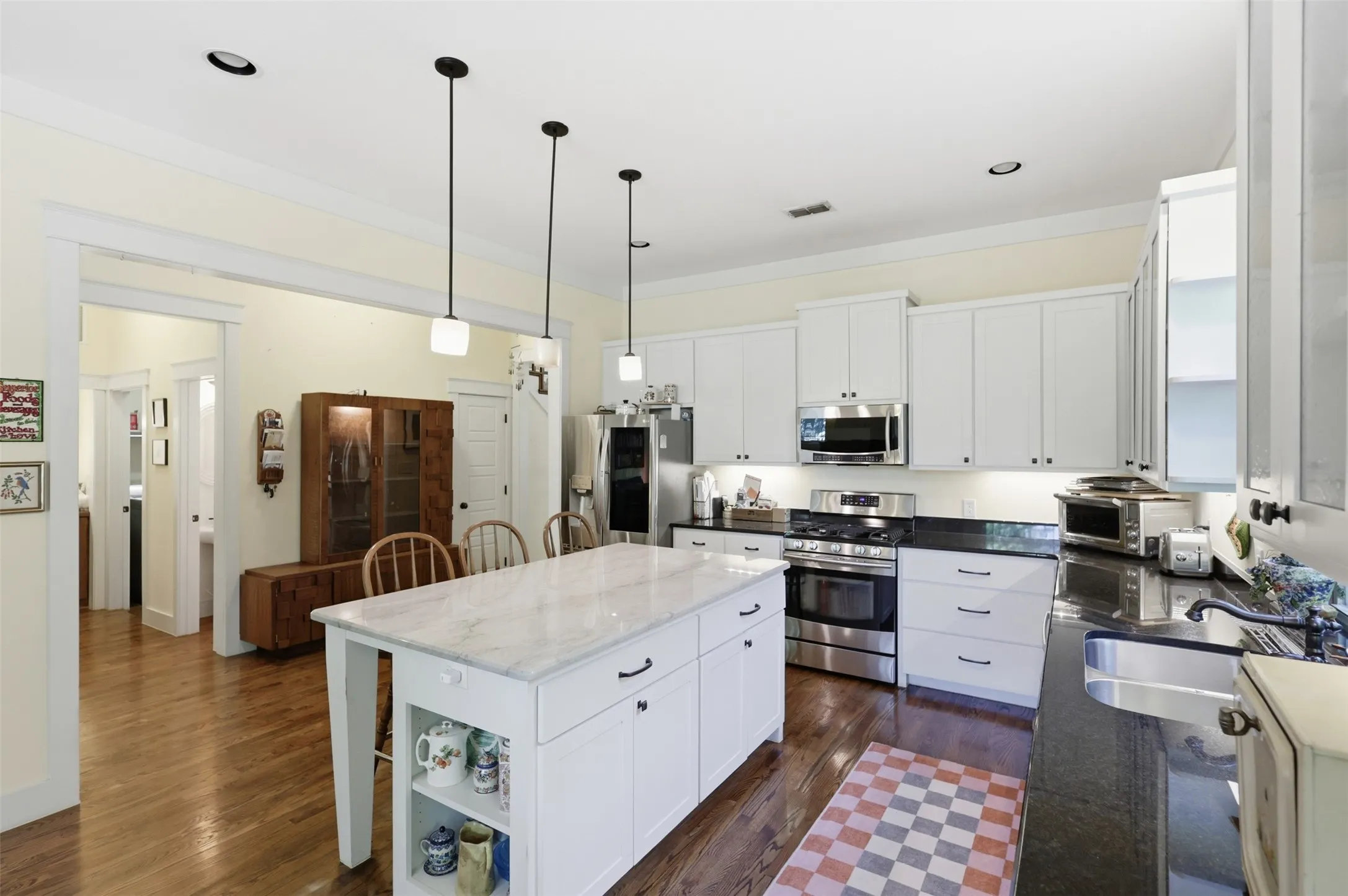 Single Family Residence For Sale in Collin County , 1204 Quisenberry Street, Mc Kinney, Texas 75069, 3 Bedroom, 3 Bathroom, 2 Garage spaces, 2,423 Sqft, built in 2013, mls#21269929, Real Estate Agent in Mc Kinney, Homes For Sale in Collin county, Homes For Sale in Mc Kinney, Realtor in Mc Kinney Texas, Real Estate Brokerage Independent Realty Texas, Luminita Cordes Realtor