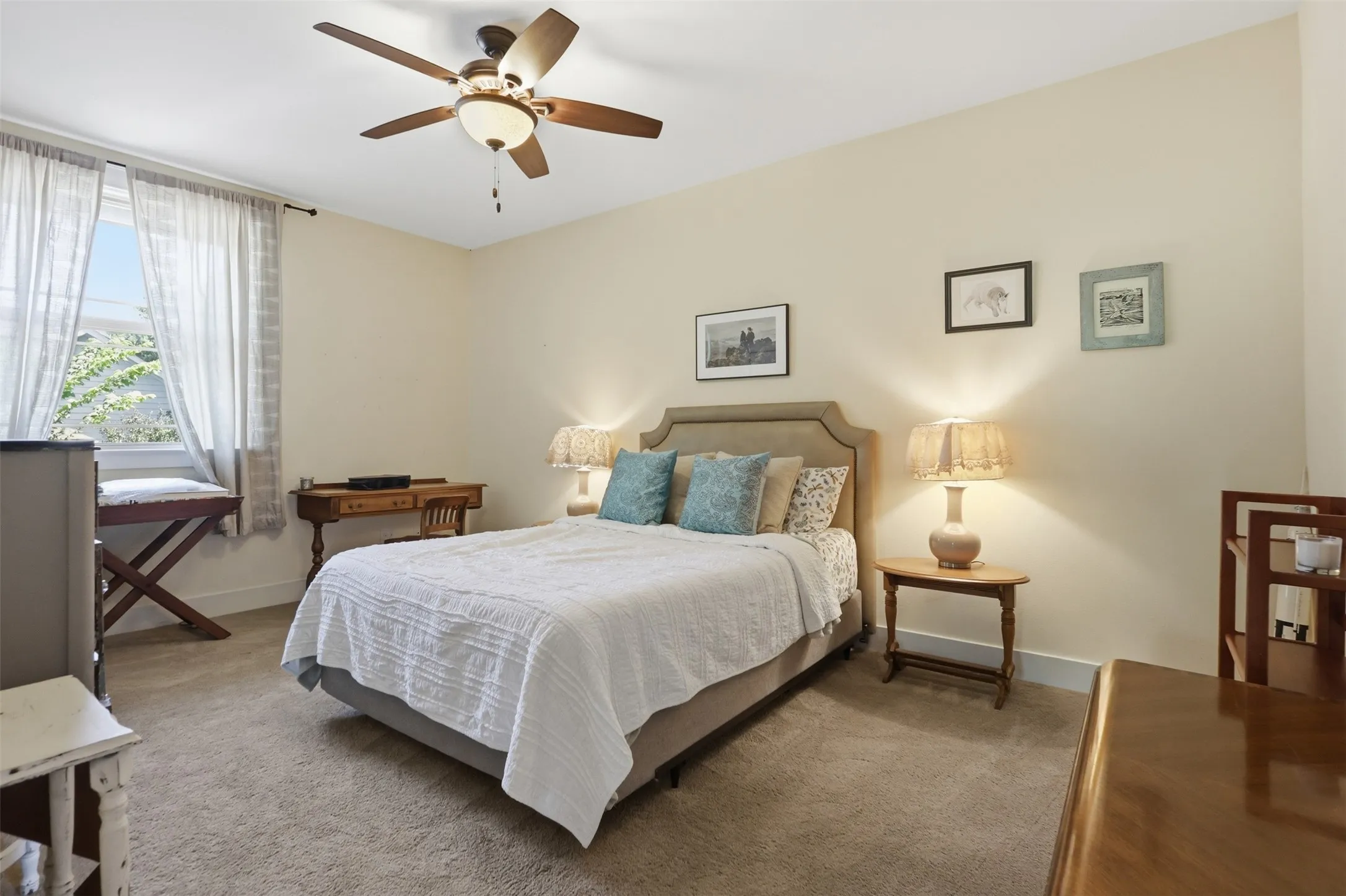 Single Family Residence For Sale in Collin County , 1204 Quisenberry Street, Mc Kinney, Texas 75069, 3 Bedroom, 3 Bathroom, 2 Garage spaces, 2,423 Sqft, built in 2013, mls#21269929, Real Estate Agent in Mc Kinney, Homes For Sale in Collin county, Homes For Sale in Mc Kinney, Realtor in Mc Kinney Texas, Real Estate Brokerage Independent Realty Texas, Luminita Cordes Realtor