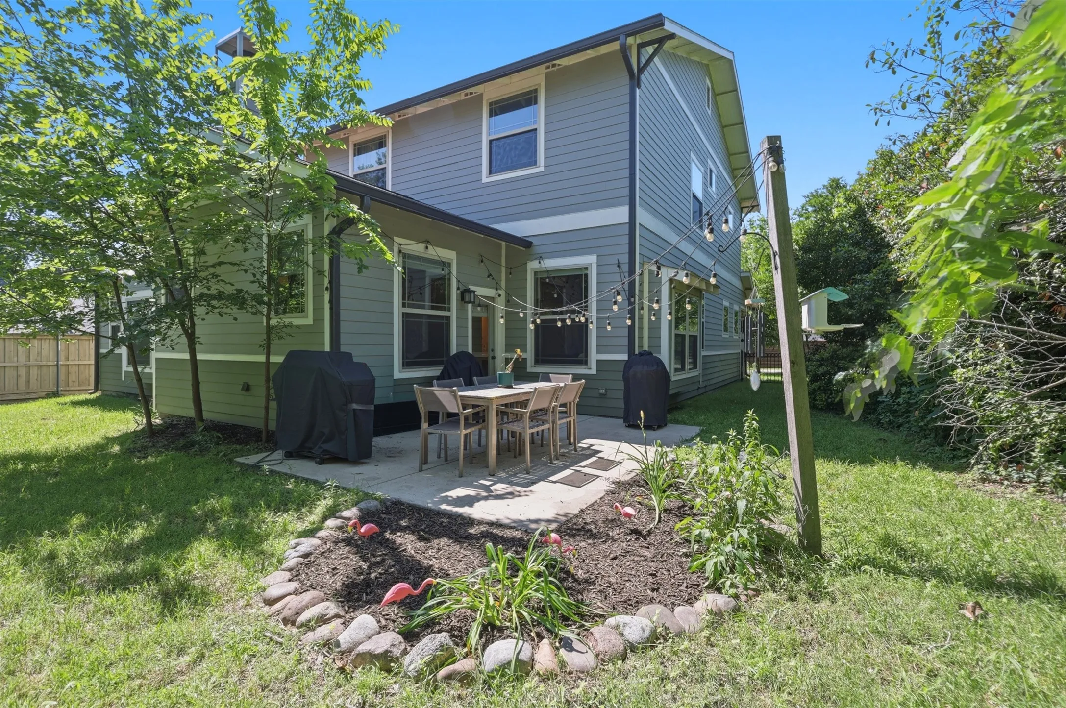 Single Family Residence For Sale in Collin County , 1204 Quisenberry Street, Mc Kinney, Texas 75069, 3 Bedroom, 3 Bathroom, 2 Garage spaces, 2,423 Sqft, built in 2013, mls#21269929, Real Estate Agent in Mc Kinney, Homes For Sale in Collin county, Homes For Sale in Mc Kinney, Realtor in Mc Kinney Texas, Real Estate Brokerage Independent Realty Texas, Luminita Cordes Realtor