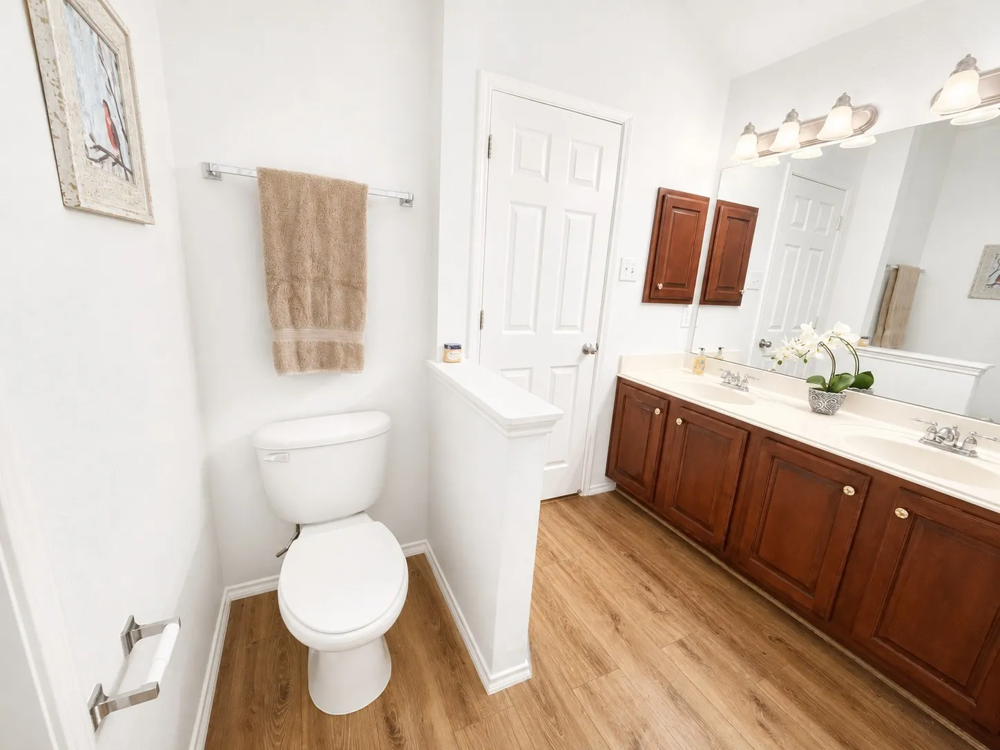 Single Family Residence For Sale in Denton County , 609 Lake Point Drive, Little Elm, Texas 75068, 3 Bedroom, 2 Bathroom, 2 Garage spaces, 1,815 Sqft, built in 2006, mls#21245538, Real Estate Agent in Little Elm, Homes For Sale in Denton county, Homes For Sale in Little Elm, Realtor in Little Elm Texas, Real Estate Brokerage Independent Realty Texas, Luminita Cordes Realtor