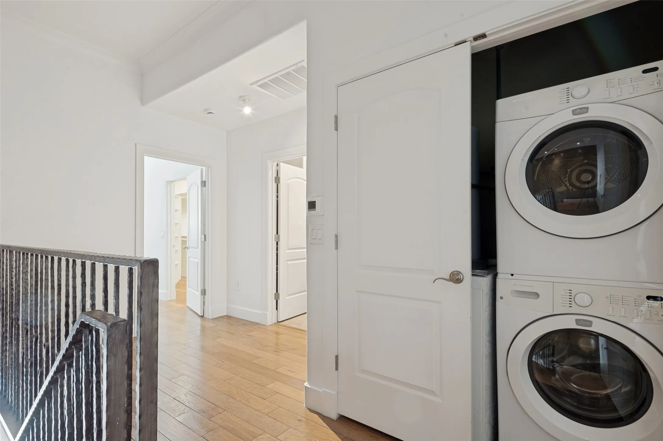 Condominium For Sale in Dallas County , 3225 Turtle Creek Boulevard 1649, Dallas, Texas 75219, 1 Bedroom, 1 Bathroom, 2 Garage spaces, 1,033 Sqft, built in 1998, mls#21259223, Real Estate Agent in Dallas, Homes For Sale in Dallas county, Homes For Sale in Dallas, Realtor in Dallas Texas, Real Estate Brokerage Independent Realty Texas, Luminita Cordes Realtor