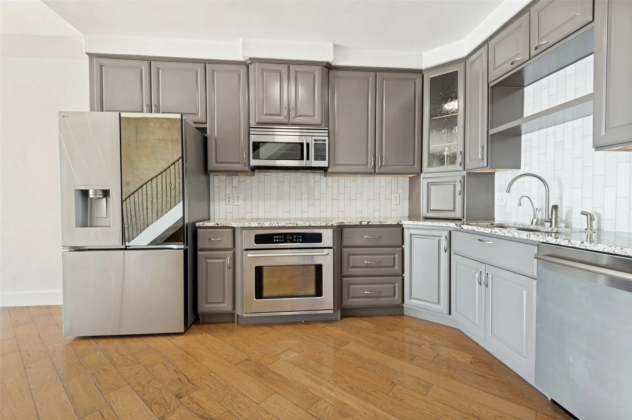 Condominium For Sale in Dallas County , 3225 Turtle Creek Boulevard 1649, Dallas, Texas 75219, 1 Bedroom, 1 Bathroom, 2 Garage spaces, 1,033 Sqft, built in 1998, mls#21259223, Real Estate Agent in Dallas, Homes For Sale in Dallas county, Homes For Sale in Dallas, Realtor in Dallas Texas, Real Estate Brokerage Independent Realty Texas, Luminita Cordes Realtor