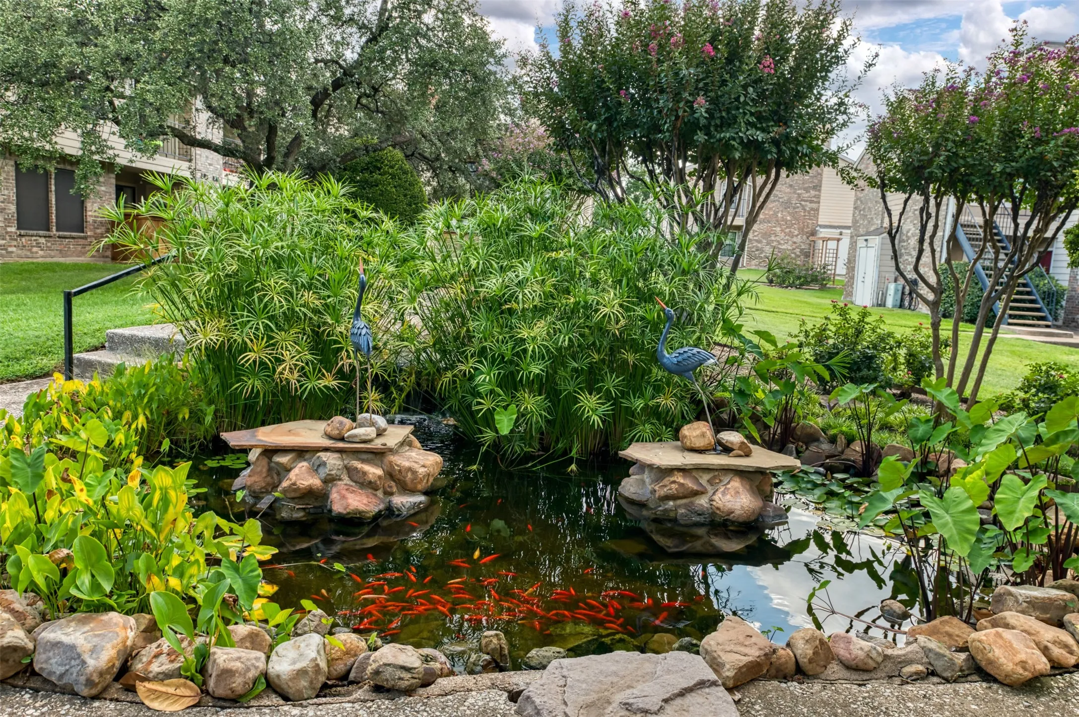 Condominium For Sale in Collin County , 4748 Old Bent Tree Lane 1601, Dallas, Texas 75287, 1 Bedroom, 2 Bathroom, Garage spaces, 889 Sqft, built in 1985, mls#21271212, Real Estate Agent in Dallas, Homes For Sale in Collin county, Homes For Sale in Dallas, Realtor in Dallas Texas, Real Estate Brokerage Independent Realty Texas, Luminita Cordes Realtor