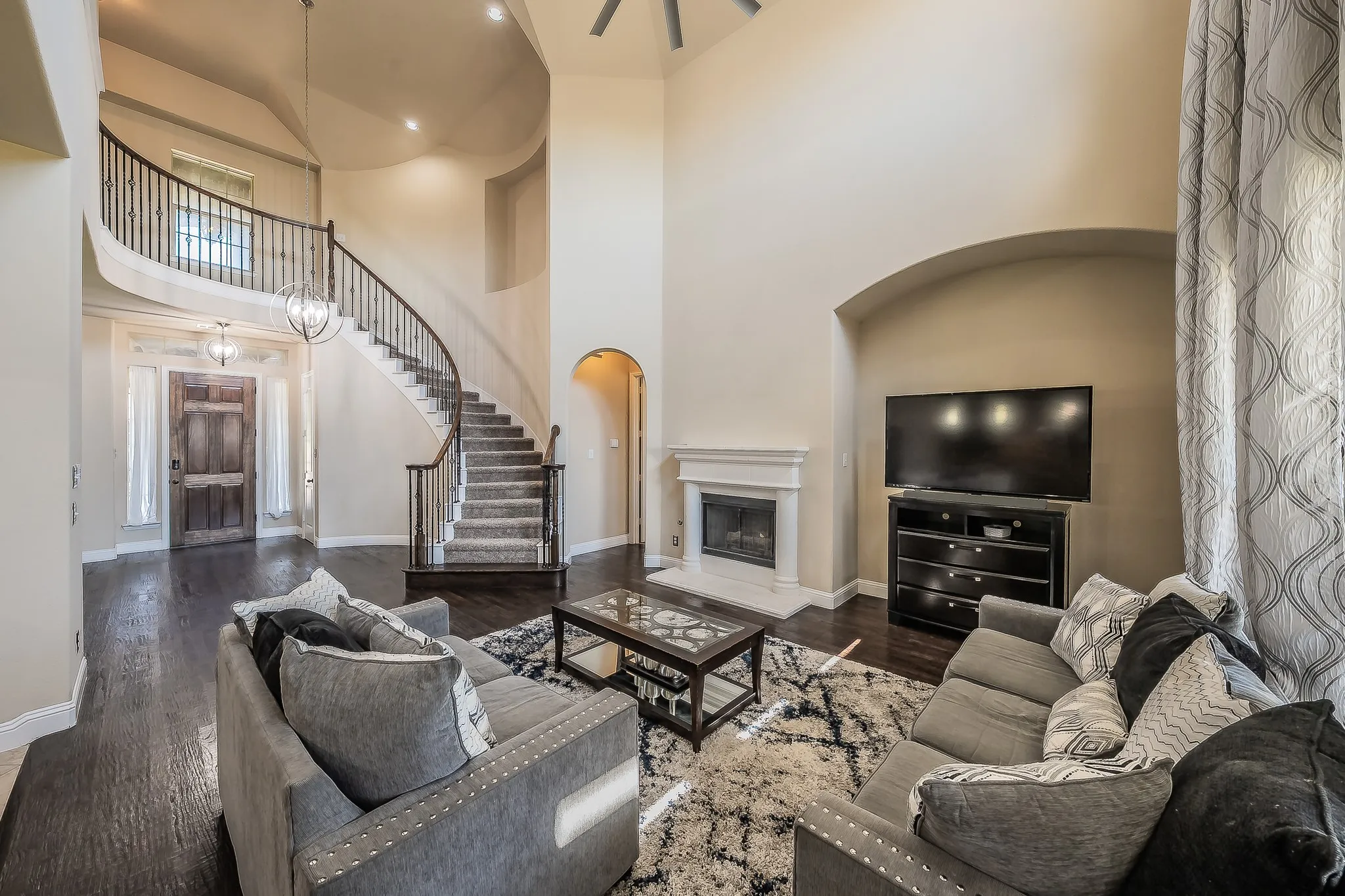 Single Family Residence For Sale in Dallas County , 286 Benwick Drive, Sunnyvale, Texas 75182, 4 Bedroom, 4 Bathroom, 3 Garage spaces, 3,815 Sqft, built in 2012, mls#21269578, Real Estate Agent in Sunnyvale, Homes For Sale in Dallas county, Homes For Sale in Sunnyvale, Realtor in Sunnyvale Texas, Real Estate Brokerage Independent Realty Texas, Luminita Cordes Realtor