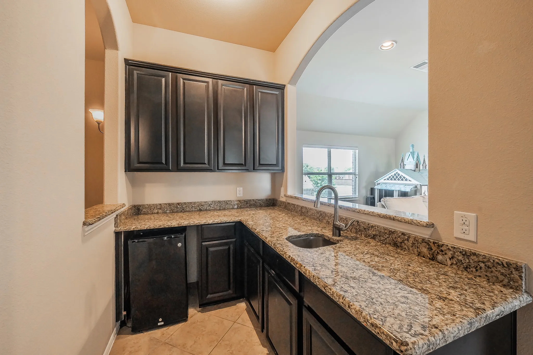 Single Family Residence For Sale in Dallas County , 286 Benwick Drive, Sunnyvale, Texas 75182, 4 Bedroom, 4 Bathroom, 3 Garage spaces, 3,815 Sqft, built in 2012, mls#21269578, Real Estate Agent in Sunnyvale, Homes For Sale in Dallas county, Homes For Sale in Sunnyvale, Realtor in Sunnyvale Texas, Real Estate Brokerage Independent Realty Texas, Luminita Cordes Realtor