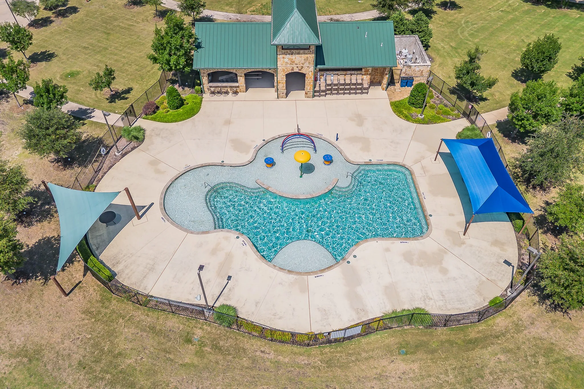 Single Family Residence For Sale in Dallas County , 286 Benwick Drive, Sunnyvale, Texas 75182, 4 Bedroom, 4 Bathroom, 3 Garage spaces, 3,815 Sqft, built in 2012, mls#21269578, Real Estate Agent in Sunnyvale, Homes For Sale in Dallas county, Homes For Sale in Sunnyvale, Realtor in Sunnyvale Texas, Real Estate Brokerage Independent Realty Texas, Luminita Cordes Realtor