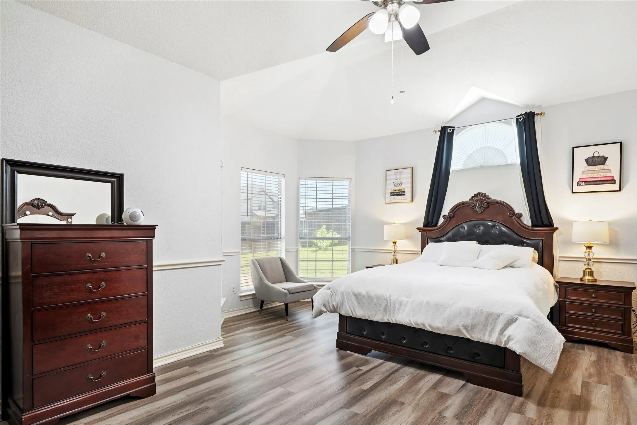 Single Family Residence For Sale in Kaufman County , 1534 Vista Ridge Drive, Forney, Texas 75126, 4 Bedroom, 2 Bathroom, 2 Garage spaces, 2,364 Sqft, built in 2005, mls#21268140, Real Estate Agent in Forney, Homes For Sale in Kaufman county, Homes For Sale in Forney, Realtor in Forney Texas, Real Estate Brokerage Independent Realty Texas, Luminita Cordes Realtor