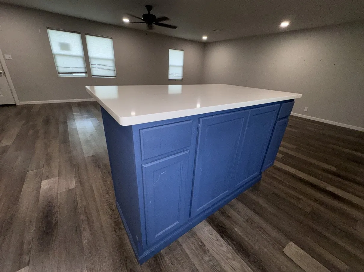 Single Family Residence For Sale in Johnson County , 520 NW King Street, Burleson, Texas 76028, 3 Bedroom, 1 Bathroom, Garage spaces, 1,291 Sqft, built in 1960, mls#21269942, Real Estate Agent in Burleson, Homes For Sale in Johnson county, Homes For Sale in Burleson, Realtor in Burleson Texas, Real Estate Brokerage Independent Realty Texas, Luminita Cordes Realtor