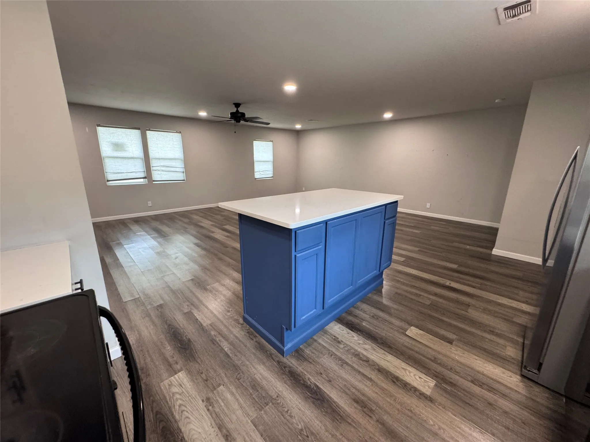 Single Family Residence For Sale in Johnson County , 520 NW King Street, Burleson, Texas 76028, 3 Bedroom, 1 Bathroom, Garage spaces, 1,291 Sqft, built in 1960, mls#21269942, Real Estate Agent in Burleson, Homes For Sale in Johnson county, Homes For Sale in Burleson, Realtor in Burleson Texas, Real Estate Brokerage Independent Realty Texas, Luminita Cordes Realtor