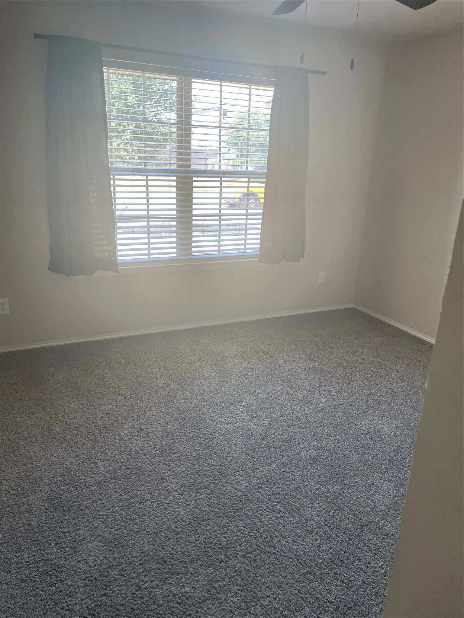 Single Family Residence For Rent in Collin County , 2406 Fall Court, Anna, Texas 75409, 4 Bedroom, 2 Bathroom, 2 Garage spaces, 1,645 Sqft, built in 2017, mls#21270129, Real Estate Agent in Anna, Homes For Rent in Collin county, Homes For Rent in Anna, Realtor in Anna Texas, Real Estate Brokerage Independent Realty Texas, Luminita Cordes Realtor