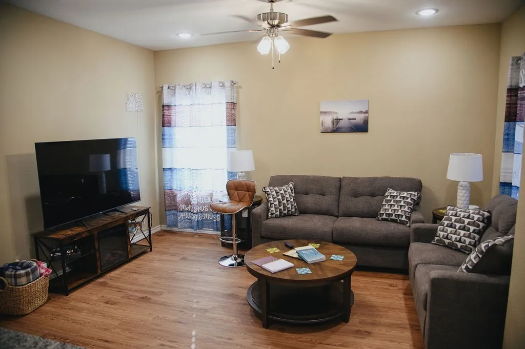 Single Family Residence For Sale in Hunt County , 1041 Hillburn Drive, West Tawakoni, Texas 75474, 3 Bedroom, 2 Bathroom, Garage spaces, 1,258 Sqft, built in 2023, mls#21271476, Real Estate Agent in West Tawakoni, Homes For Sale in Hunt county, Homes For Sale in West Tawakoni, Realtor in West Tawakoni Texas, Real Estate Brokerage Independent Realty Texas, Luminita Cordes Realtor