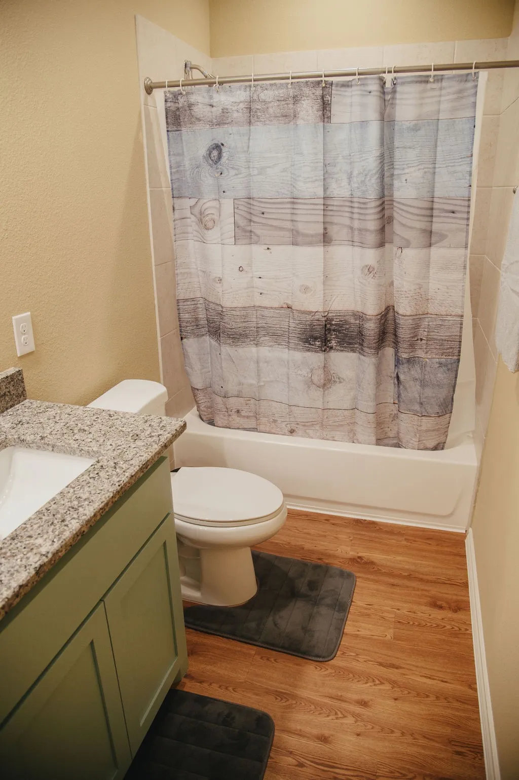 Single Family Residence For Sale in Hunt County , 1041 Hillburn Drive, West Tawakoni, Texas 75474, 3 Bedroom, 2 Bathroom, Garage spaces, 1,258 Sqft, built in 2023, mls#21271476, Real Estate Agent in West Tawakoni, Homes For Sale in Hunt county, Homes For Sale in West Tawakoni, Realtor in West Tawakoni Texas, Real Estate Brokerage Independent Realty Texas, Luminita Cordes Realtor