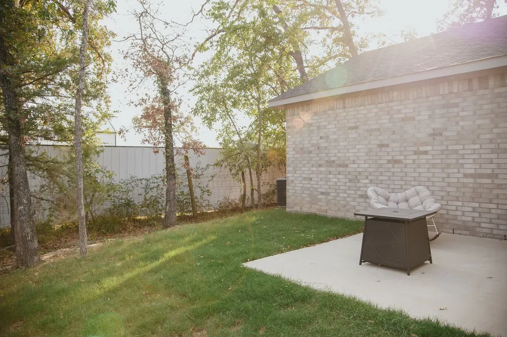 Single Family Residence For Sale in Hunt County , 1041 Hillburn Drive, West Tawakoni, Texas 75474, 3 Bedroom, 2 Bathroom, Garage spaces, 1,258 Sqft, built in 2023, mls#21271476, Real Estate Agent in West Tawakoni, Homes For Sale in Hunt county, Homes For Sale in West Tawakoni, Realtor in West Tawakoni Texas, Real Estate Brokerage Independent Realty Texas, Luminita Cordes Realtor