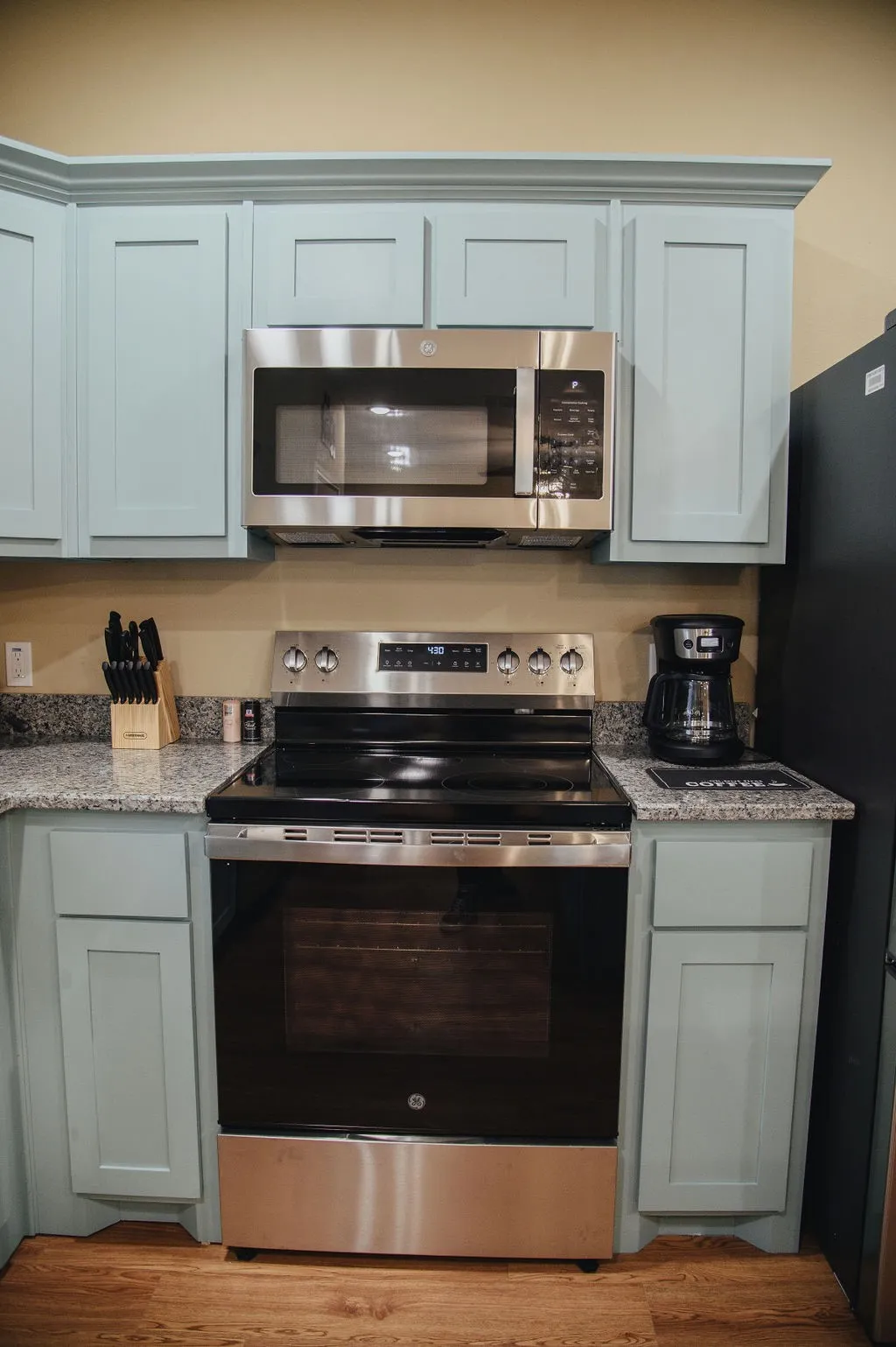 Single Family Residence For Sale in Hunt County , 1041 Hillburn Drive, West Tawakoni, Texas 75474, 3 Bedroom, 2 Bathroom, Garage spaces, 1,258 Sqft, built in 2023, mls#21271476, Real Estate Agent in West Tawakoni, Homes For Sale in Hunt county, Homes For Sale in West Tawakoni, Realtor in West Tawakoni Texas, Real Estate Brokerage Independent Realty Texas, Luminita Cordes Realtor