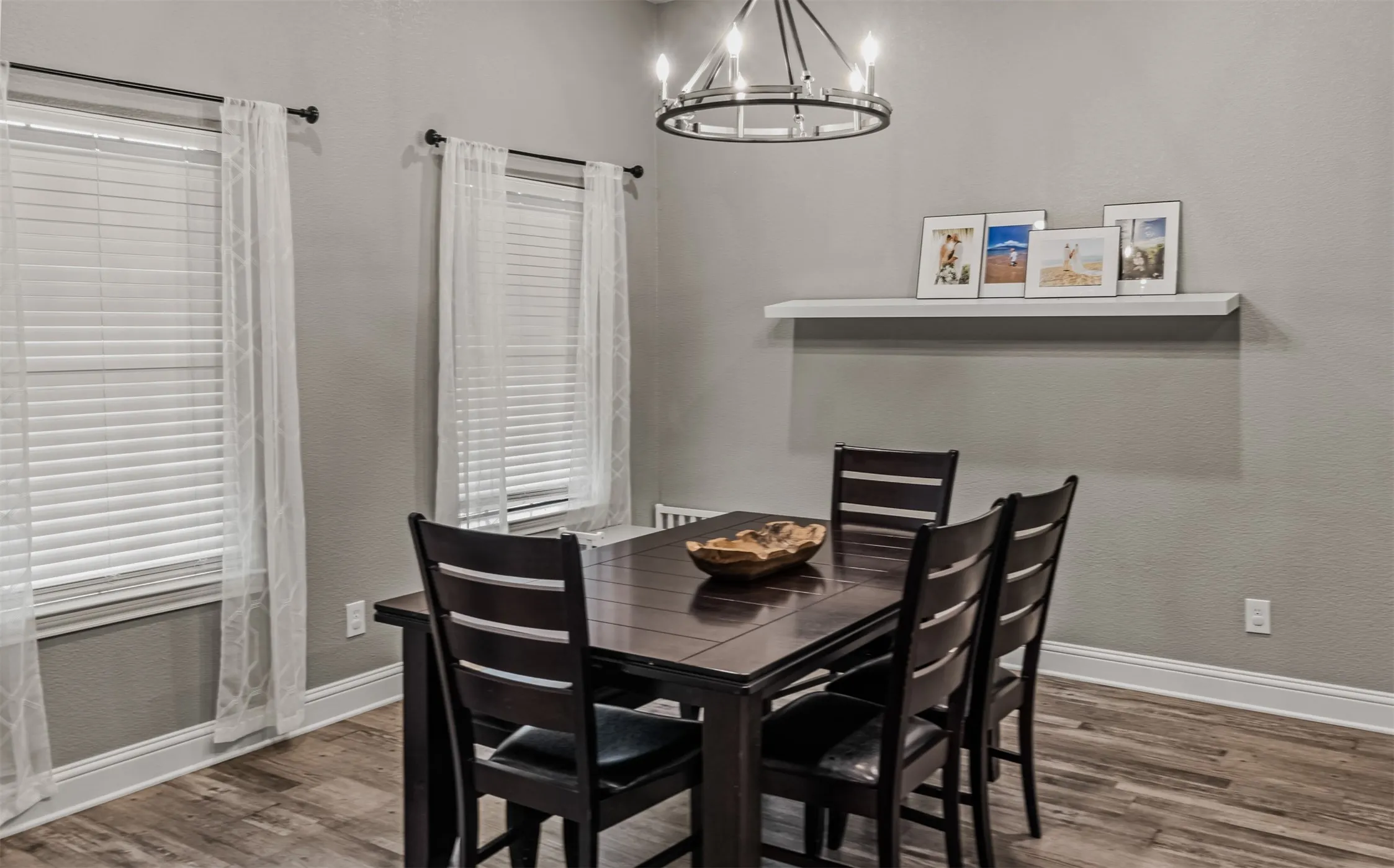 Single Family Residence For Sale in Wood County , 107 Private Road 6305, Mineola, Texas 75773, 3 Bedrooms, 3 Bathrooms, 2 Garage spaces, 2,199 Sqft, built in 2021, Price $434,999, mls#21269980, Real Estate Agent in Mineola, Homes For Sale in Wood county, Homes For Sale in Mineola, Realtor in Mineola Texas, Real Estate Brokerage Independent Realty Texas, Luminita Cordes Realtor