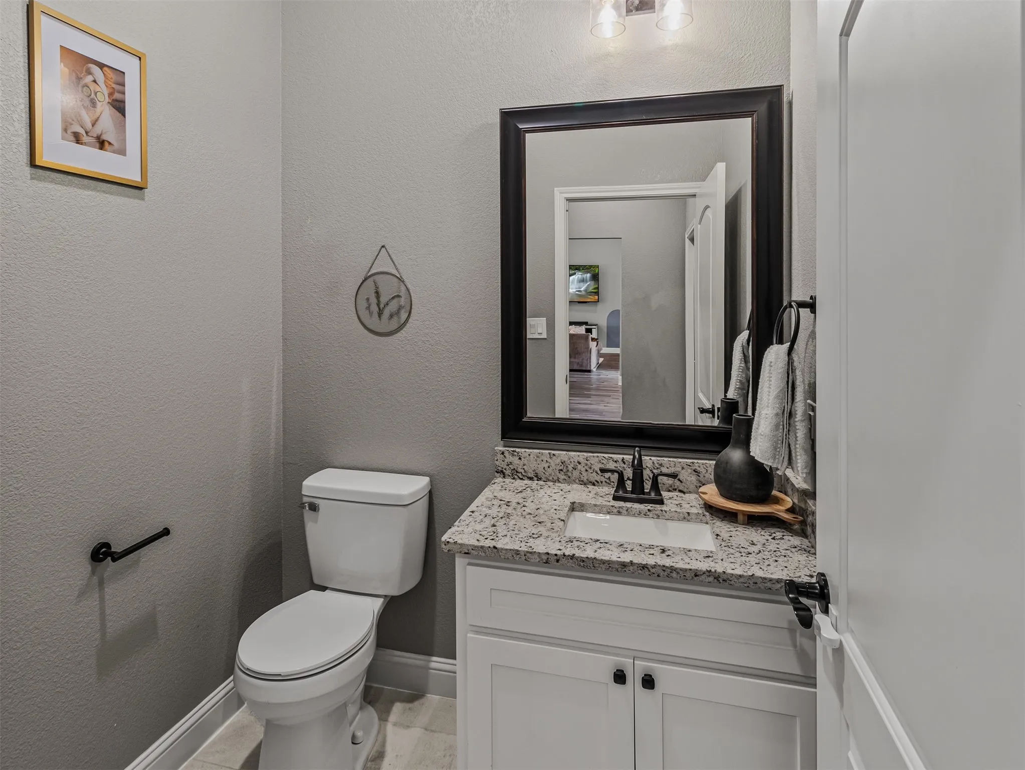 Single Family Residence For Sale in Wood County , 107 Private Road 6305, Mineola, Texas 75773, 3 Bedrooms, 3 Bathrooms, 2 Garage spaces, 2,199 Sqft, built in 2021, Price $434,999, mls#21269980, Real Estate Agent in Mineola, Homes For Sale in Wood county, Homes For Sale in Mineola, Realtor in Mineola Texas, Real Estate Brokerage Independent Realty Texas, Luminita Cordes Realtor