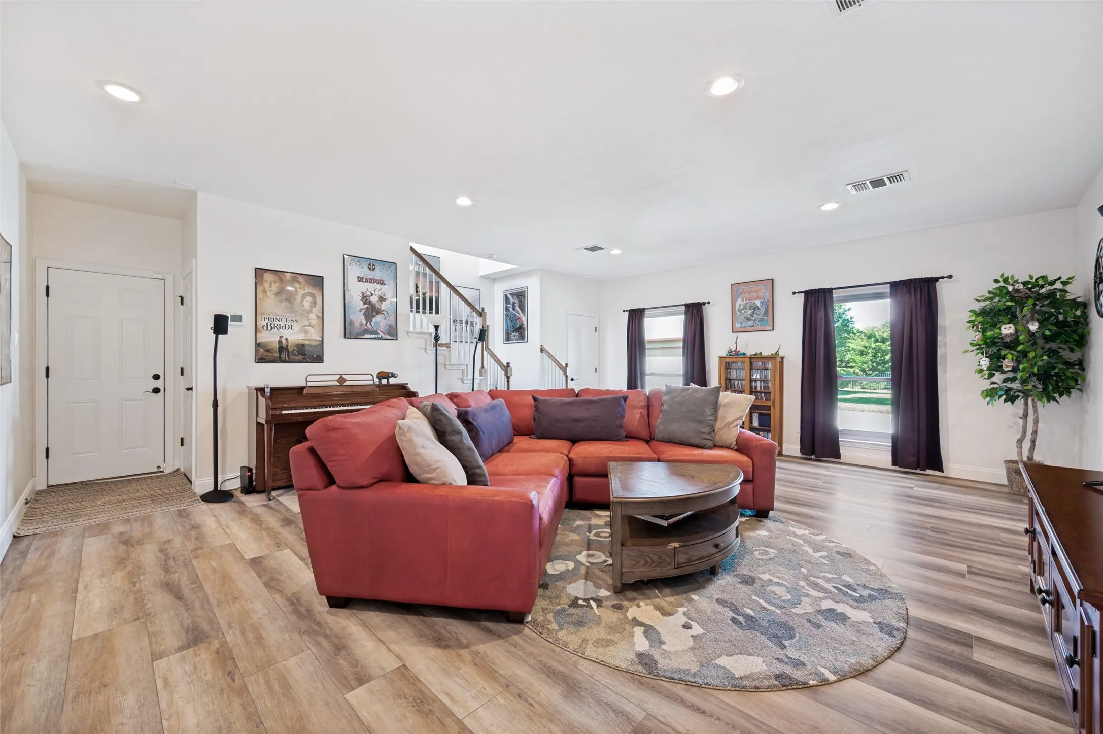 Single Family Residence For Sale in Collin County , 3944 Preston Hills Circle, Celina, Texas 75009, 4 Bedroom, 3 Bathroom, 4 Garage spaces, 3,375 Sqft, built in 1998, mls#21253072, Real Estate Agent in Celina, Homes For Sale in Collin county, Homes For Sale in Celina, Realtor in Celina Texas, Real Estate Brokerage Independent Realty Texas, Luminita Cordes Realtor