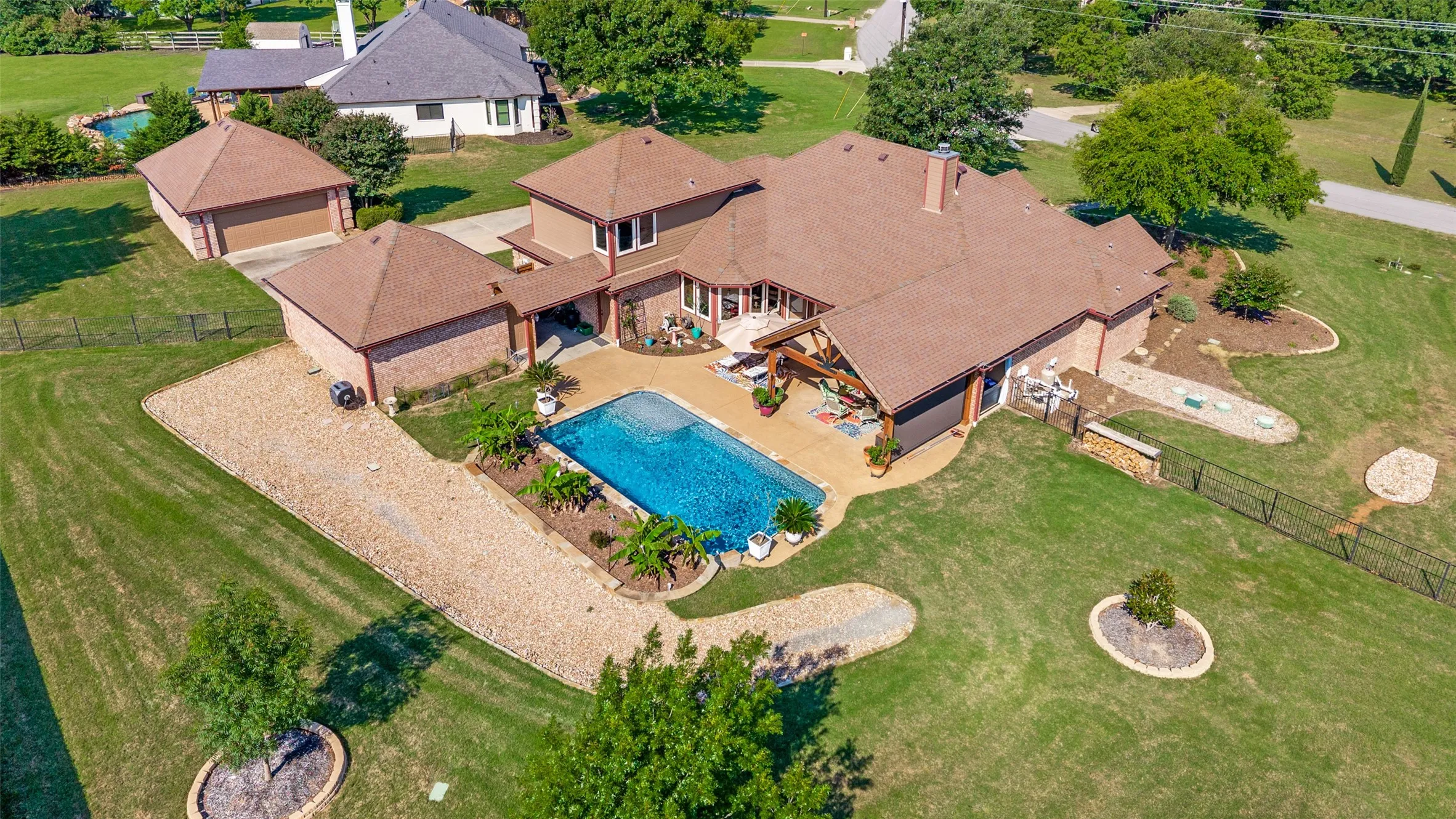 Single Family Residence For Sale in Collin County , 3944 Preston Hills Circle, Celina, Texas 75009, 4 Bedroom, 3 Bathroom, 4 Garage spaces, 3,375 Sqft, built in 1998, mls#21253072, Real Estate Agent in Celina, Homes For Sale in Collin county, Homes For Sale in Celina, Realtor in Celina Texas, Real Estate Brokerage Independent Realty Texas, Luminita Cordes Realtor