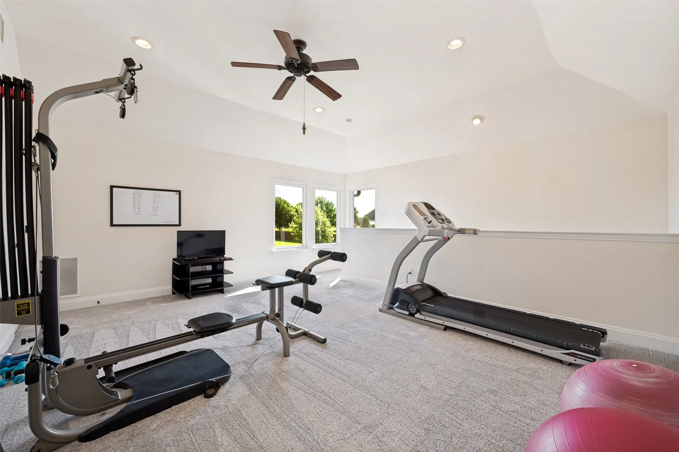 Single Family Residence For Sale in Collin County , 3944 Preston Hills Circle, Celina, Texas 75009, 4 Bedroom, 3 Bathroom, 4 Garage spaces, 3,375 Sqft, built in 1998, mls#21253072, Real Estate Agent in Celina, Homes For Sale in Collin county, Homes For Sale in Celina, Realtor in Celina Texas, Real Estate Brokerage Independent Realty Texas, Luminita Cordes Realtor