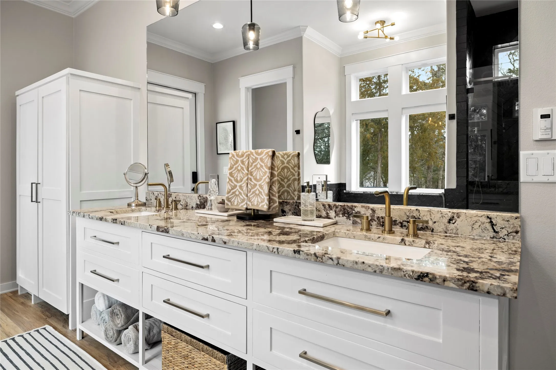 Single Family Residence For Sale in Smith County , 23316 FM 1995, Lindale, Texas 75771, 5 Bedroom, 5 Bathroom, 2 Garage spaces, 3,363 Sqft, built in 2021, mls#21271478, Real Estate Agent in Lindale, Homes For Sale in Smith county, Homes For Sale in Lindale, Realtor in Lindale Texas, Real Estate Brokerage Independent Realty Texas, Luminita Cordes Realtor