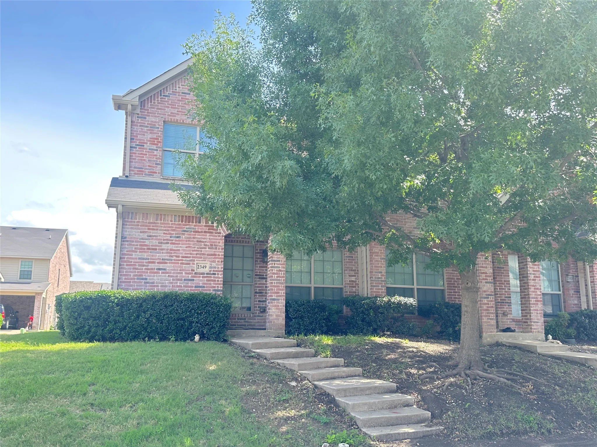 Townhouse For Sale in Tarrant County , 2349 Homewood Lane, Grand Prairie, Texas 75050, 4 Bedroom, 3 Bathroom, Garage spaces, 1,565 Sqft, built in 2011, mls#21268787, Real Estate Agent in Grand Prairie, Homes For Sale in Tarrant county, Homes For Sale in Grand Prairie, Realtor in Grand Prairie Texas, Real Estate Brokerage Independent Realty Texas, Luminita Cordes Realtor