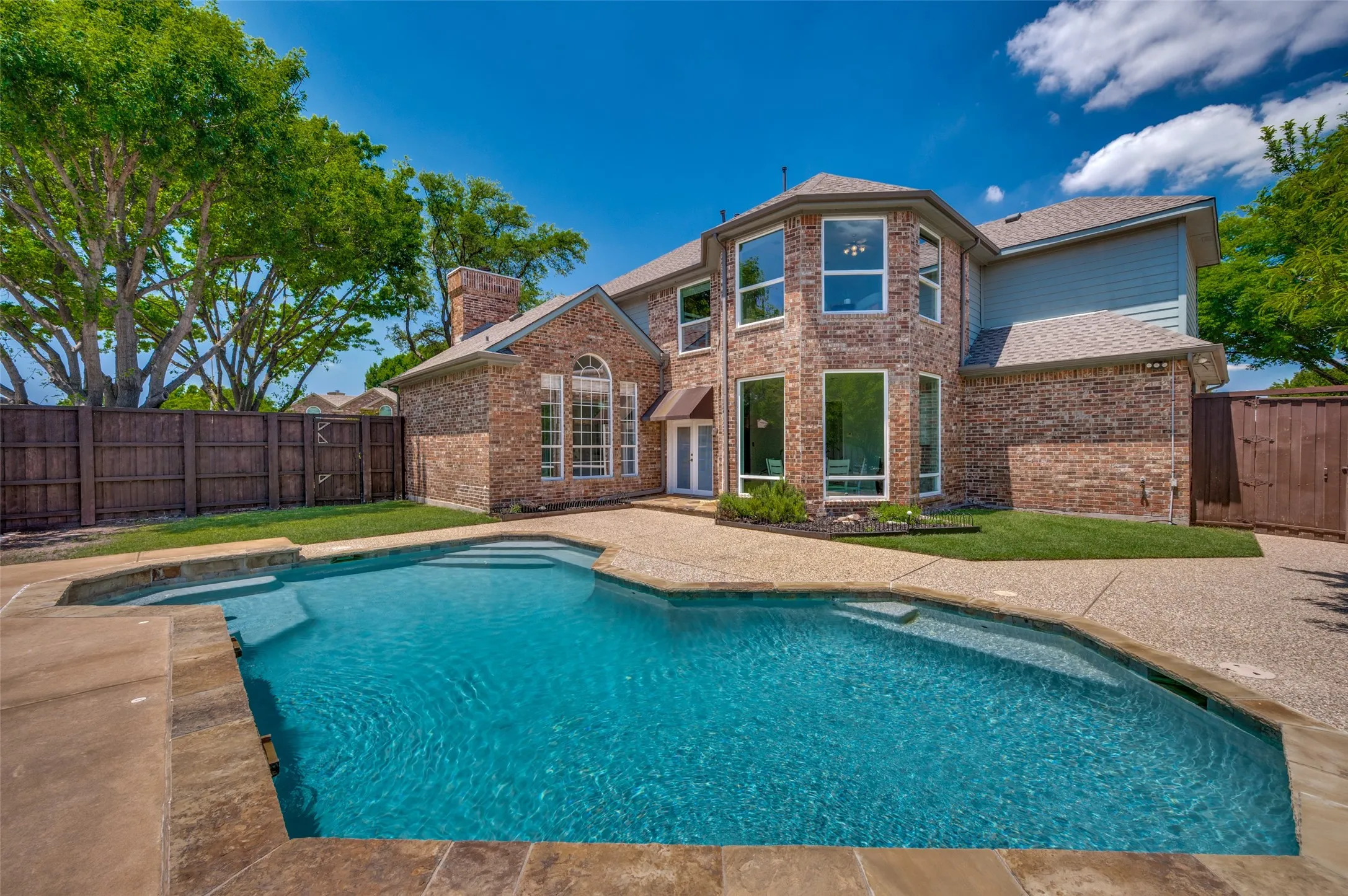 Single Family Residence For Sale in Collin County , 8500 Bantry Court, Plano, Texas 75025, 4 Bedroom, 4 Bathroom, 2 Garage spaces, 3,338 Sqft, built in 1992, mls#21268630, Real Estate Agent in Plano, Homes For Sale in Collin county, Homes For Sale in Plano, Realtor in Plano Texas, Real Estate Brokerage Independent Realty Texas, Luminita Cordes Realtor