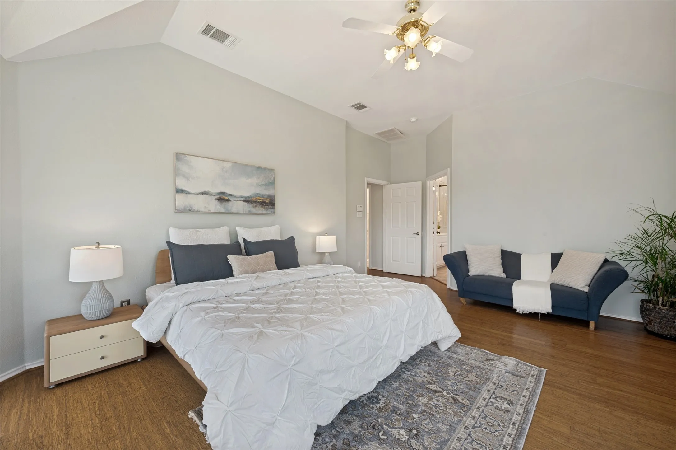 Single Family Residence For Sale in Collin County , 8500 Bantry Court, Plano, Texas 75025, 4 Bedroom, 4 Bathroom, 2 Garage spaces, 3,338 Sqft, built in 1992, mls#21268630, Real Estate Agent in Plano, Homes For Sale in Collin county, Homes For Sale in Plano, Realtor in Plano Texas, Real Estate Brokerage Independent Realty Texas, Luminita Cordes Realtor