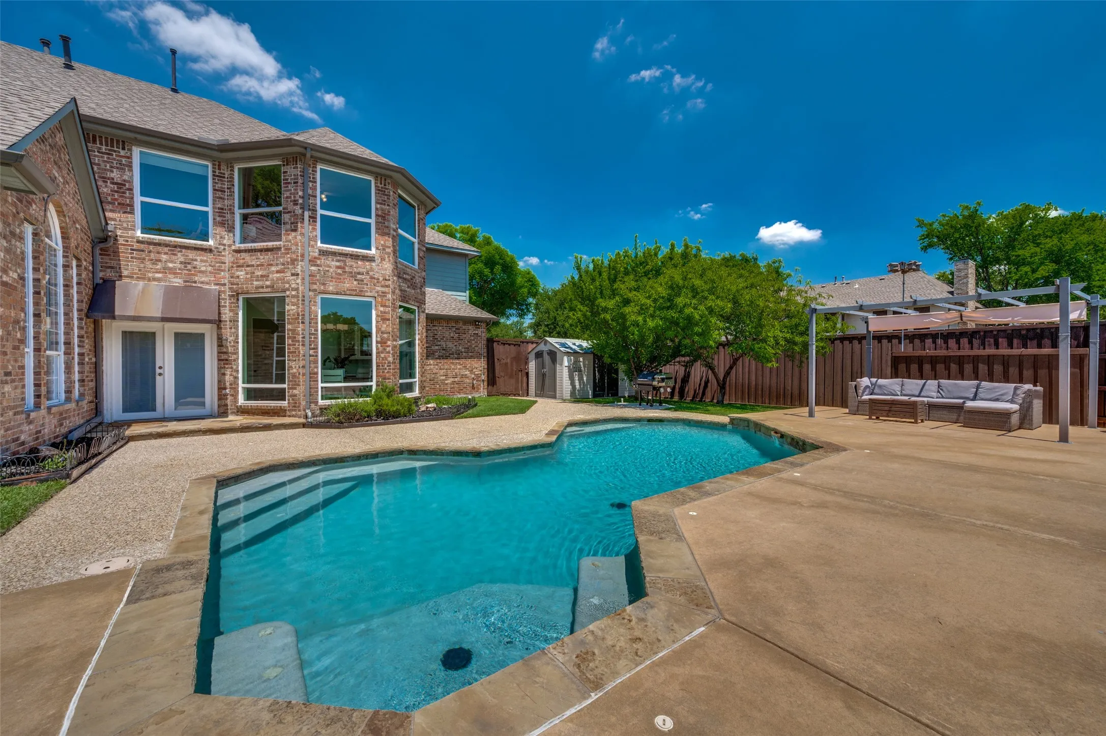 Single Family Residence For Sale in Collin County , 8500 Bantry Court, Plano, Texas 75025, 4 Bedroom, 4 Bathroom, 2 Garage spaces, 3,338 Sqft, built in 1992, mls#21268630, Real Estate Agent in Plano, Homes For Sale in Collin county, Homes For Sale in Plano, Realtor in Plano Texas, Real Estate Brokerage Independent Realty Texas, Luminita Cordes Realtor