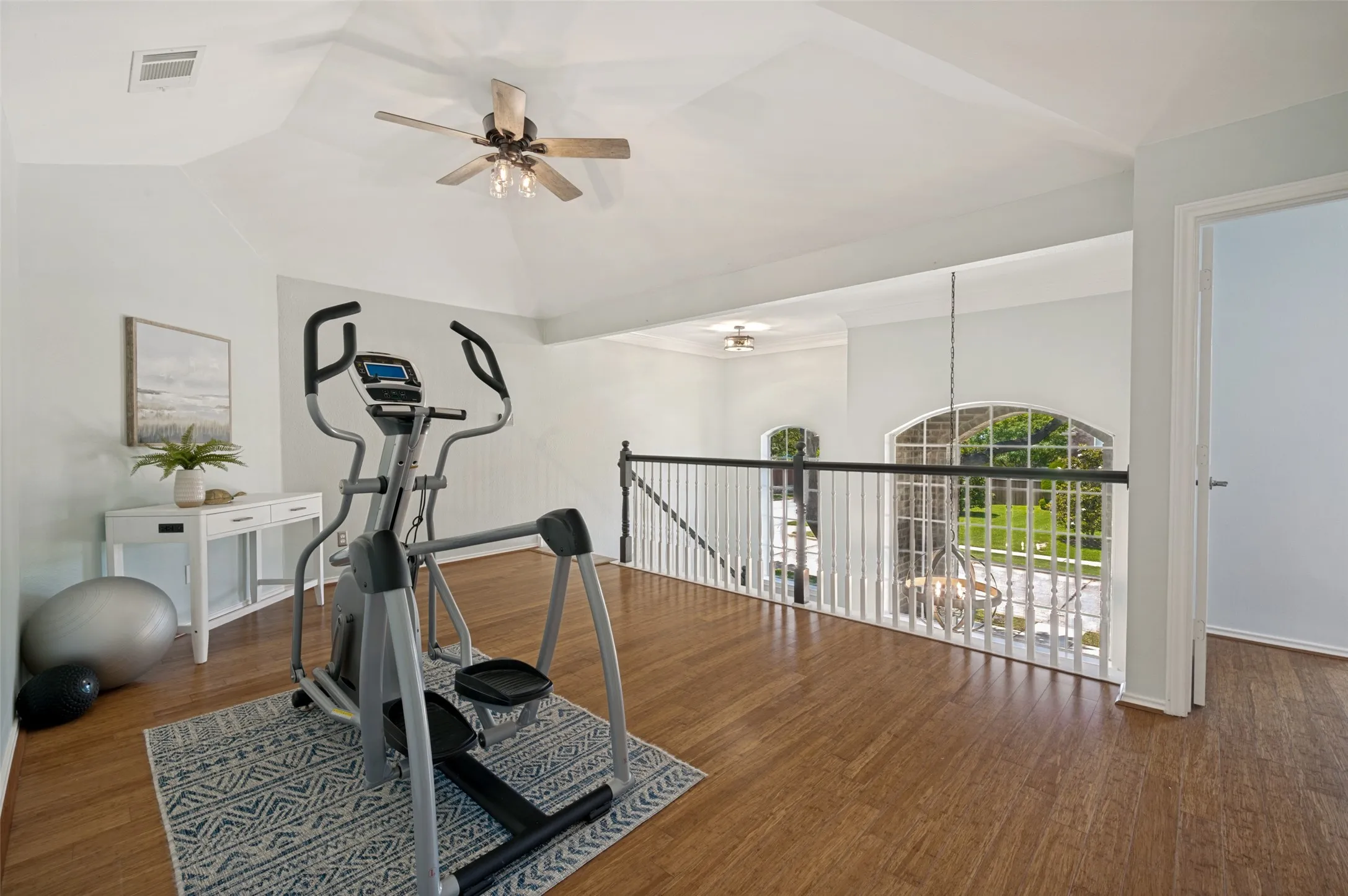 Single Family Residence For Sale in Collin County , 8500 Bantry Court, Plano, Texas 75025, 4 Bedroom, 4 Bathroom, 2 Garage spaces, 3,338 Sqft, built in 1992, mls#21268630, Real Estate Agent in Plano, Homes For Sale in Collin county, Homes For Sale in Plano, Realtor in Plano Texas, Real Estate Brokerage Independent Realty Texas, Luminita Cordes Realtor