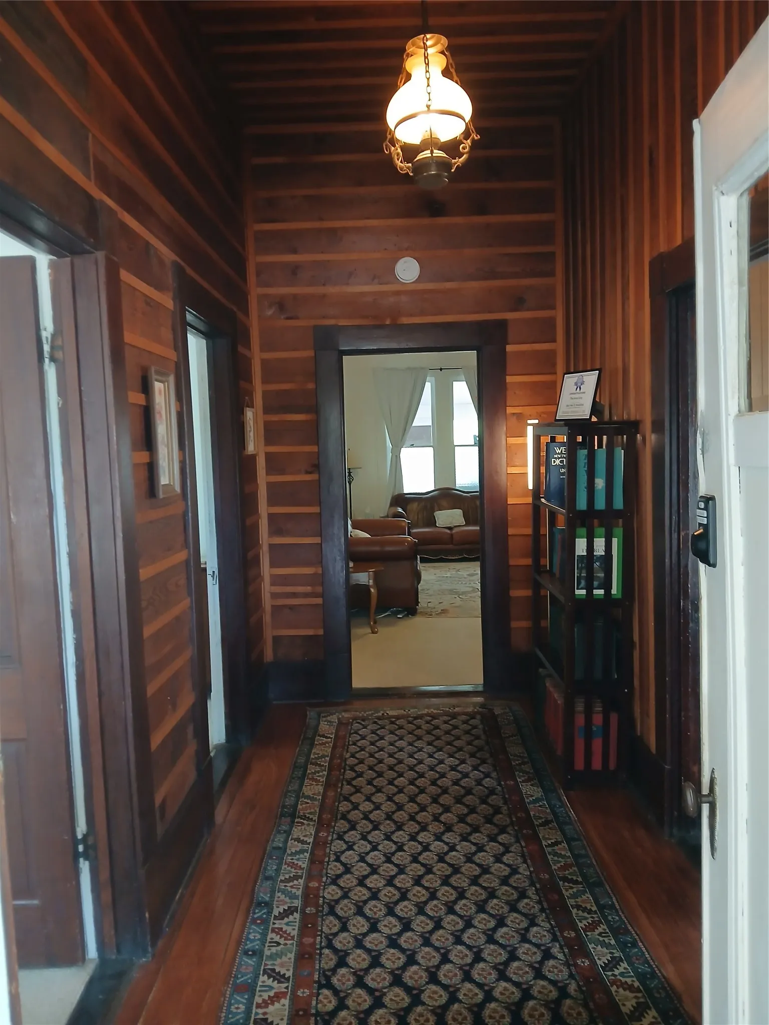 Single Family Residence For Sale in Coleman County , 916 AUSTIN Street, Coleman, Texas 76834, 3 Bedroom, 1 Bathroom, Garage spaces, 1,763 Sqft, built in 1923, mls#21271542, Real Estate Agent in Coleman, Homes For Sale in Coleman county, Homes For Sale in Coleman, Realtor in Coleman Texas, Real Estate Brokerage Independent Realty Texas, Luminita Cordes Realtor