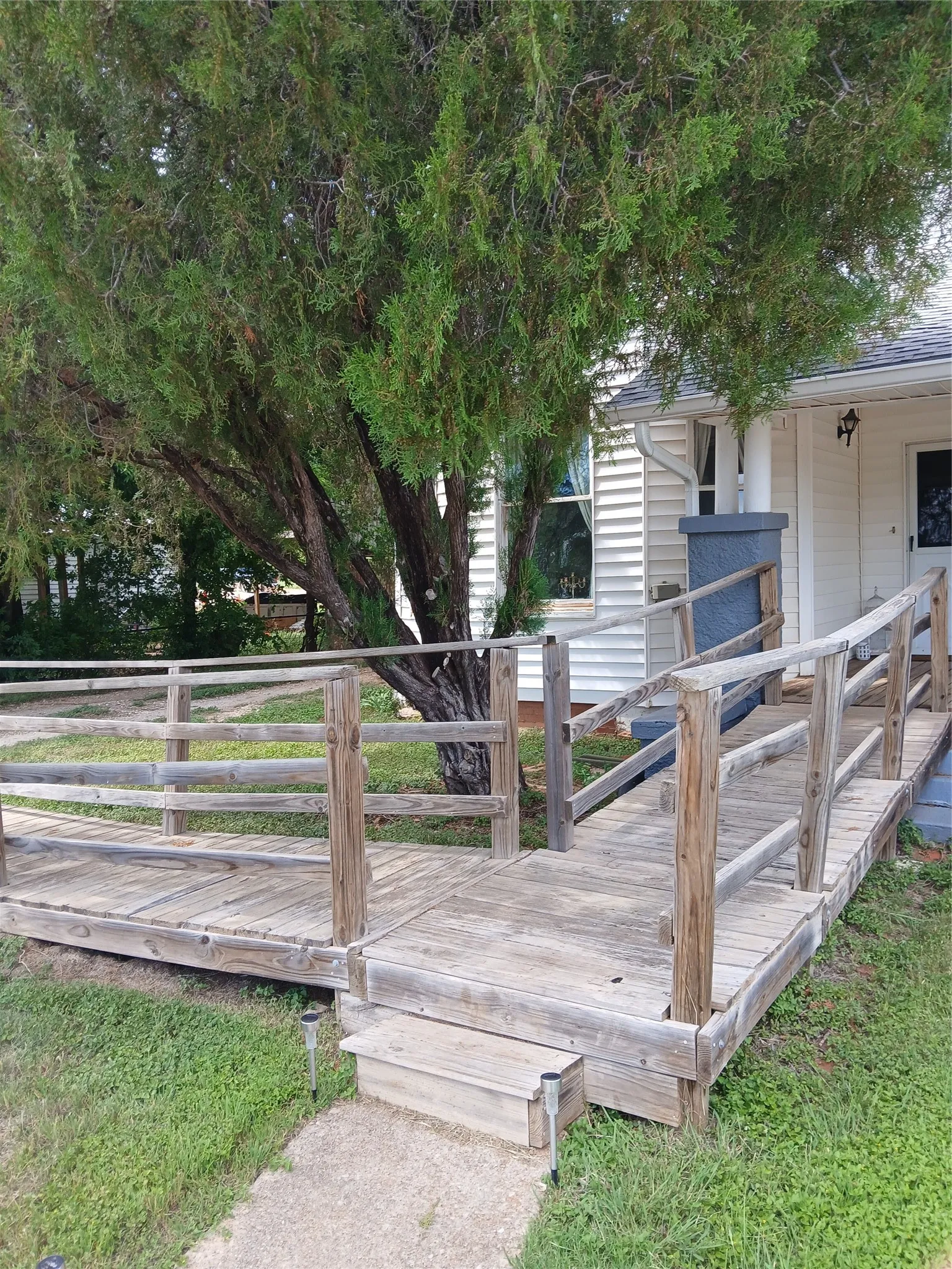 Wheel chair ramp access