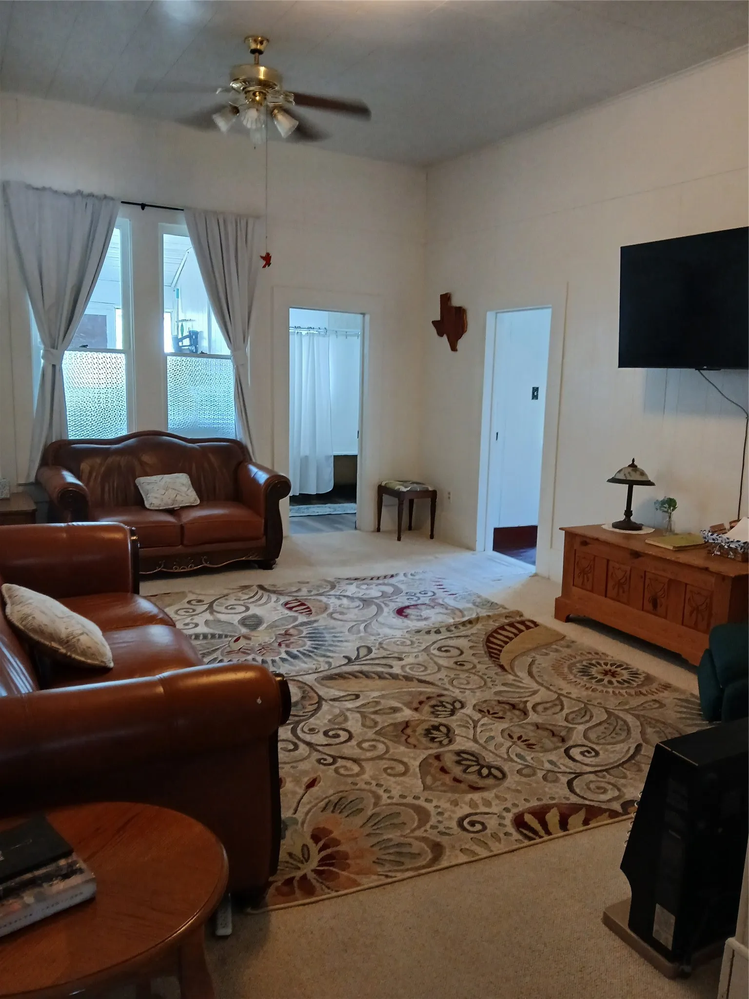 Single Family Residence For Sale in Coleman County , 916 AUSTIN Street, Coleman, Texas 76834, 3 Bedroom, 1 Bathroom, Garage spaces, 1,763 Sqft, built in 1923, mls#21271542, Real Estate Agent in Coleman, Homes For Sale in Coleman county, Homes For Sale in Coleman, Realtor in Coleman Texas, Real Estate Brokerage Independent Realty Texas, Luminita Cordes Realtor