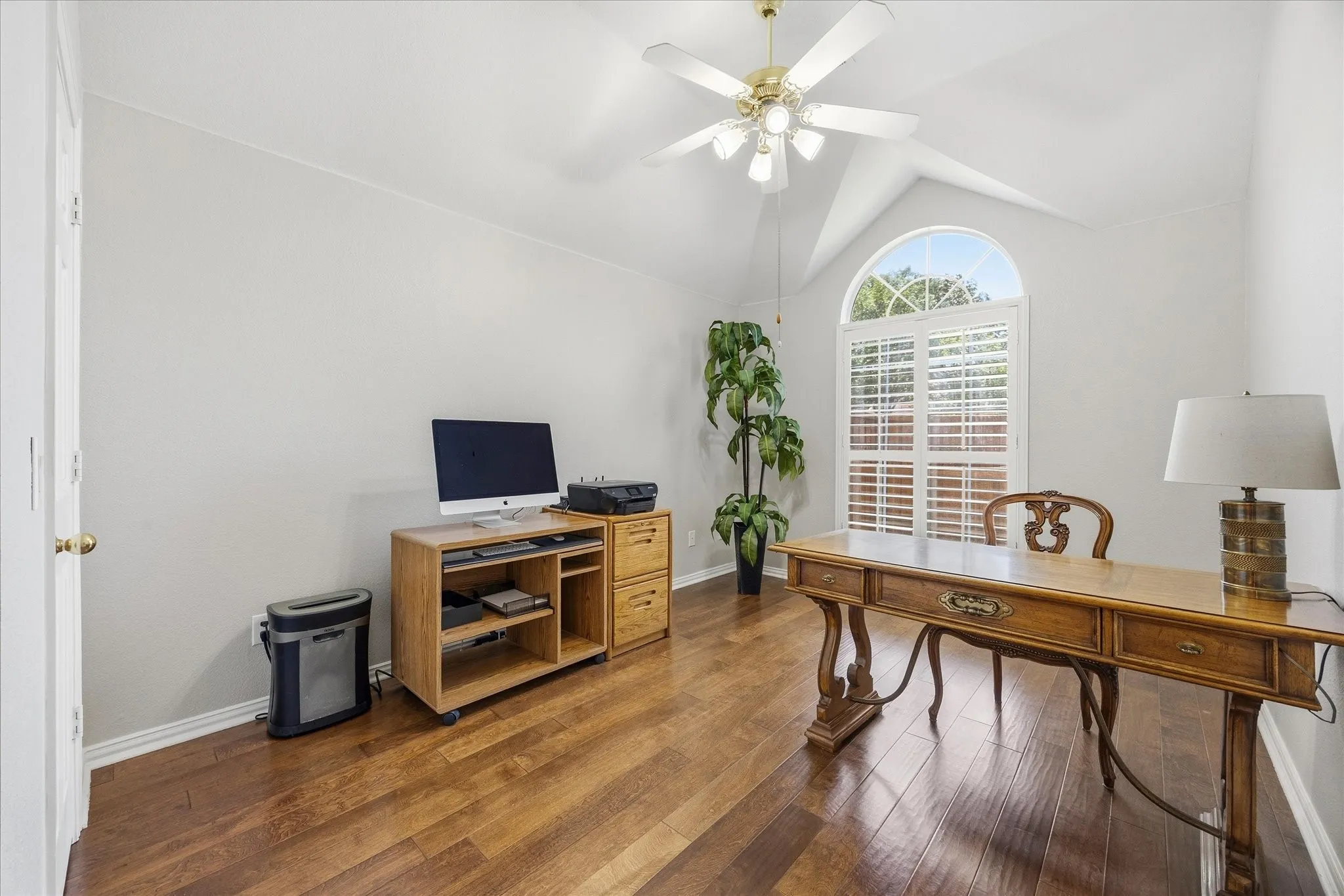 The 4th bedroom with solid double doors, high ceiling and walk-in closet would make a perfect study, nursery, craft room or home gym.