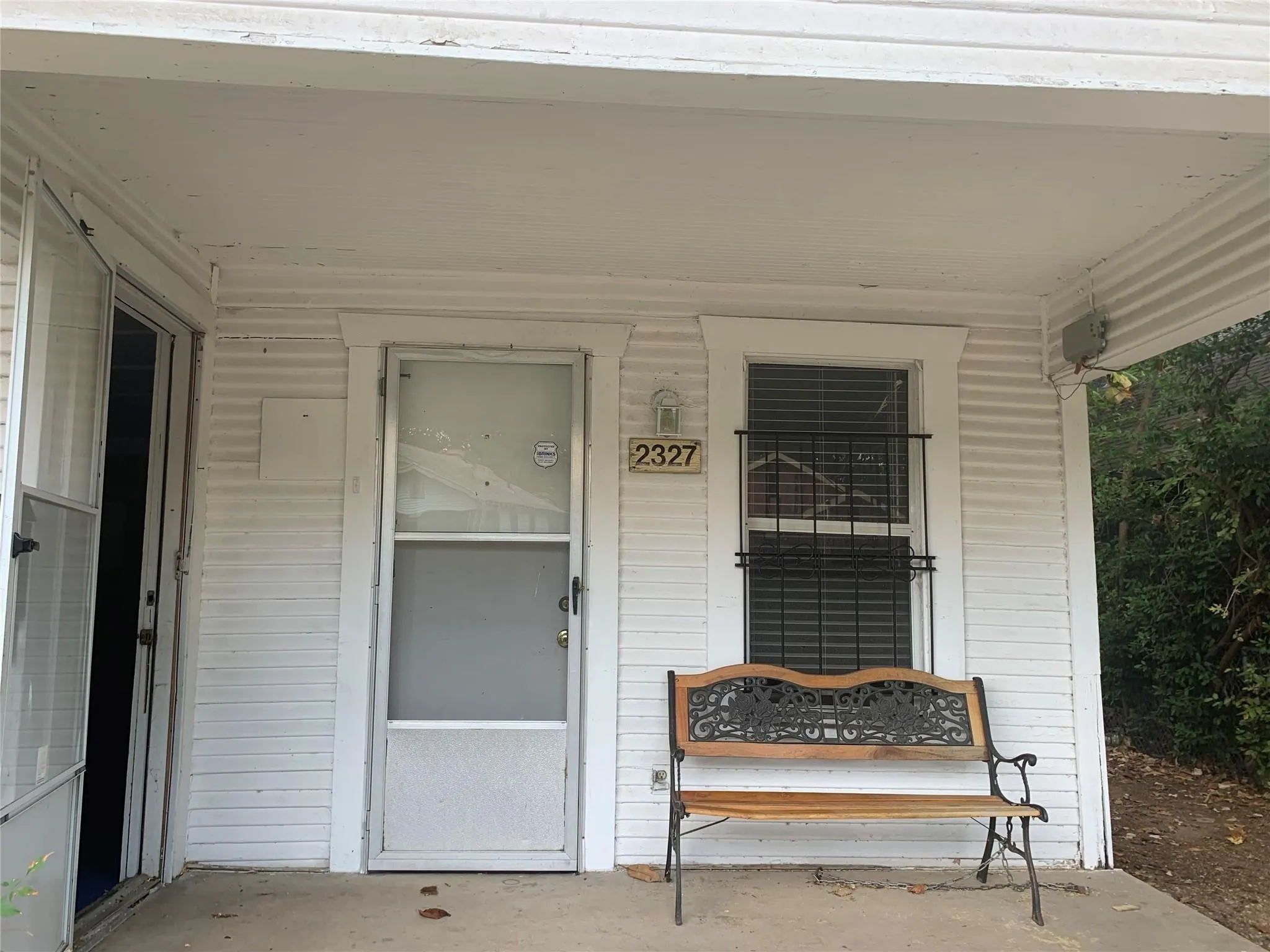 Single Family Residence For Sale in Dallas County , 2327 Dathe Street, Dallas, Texas 75215, 2 Bedrooms, 1 Bathroom, 1 Garage spaces, 1,031 Sqft, built in 1928, Price $145,000, mls#21271523, Real Estate Agent in Dallas, Homes For Sale in Dallas county, Homes For Sale in Dallas, Realtor in Dallas Texas, Real Estate Brokerage Independent Realty Texas, Luminita Cordes Realtor