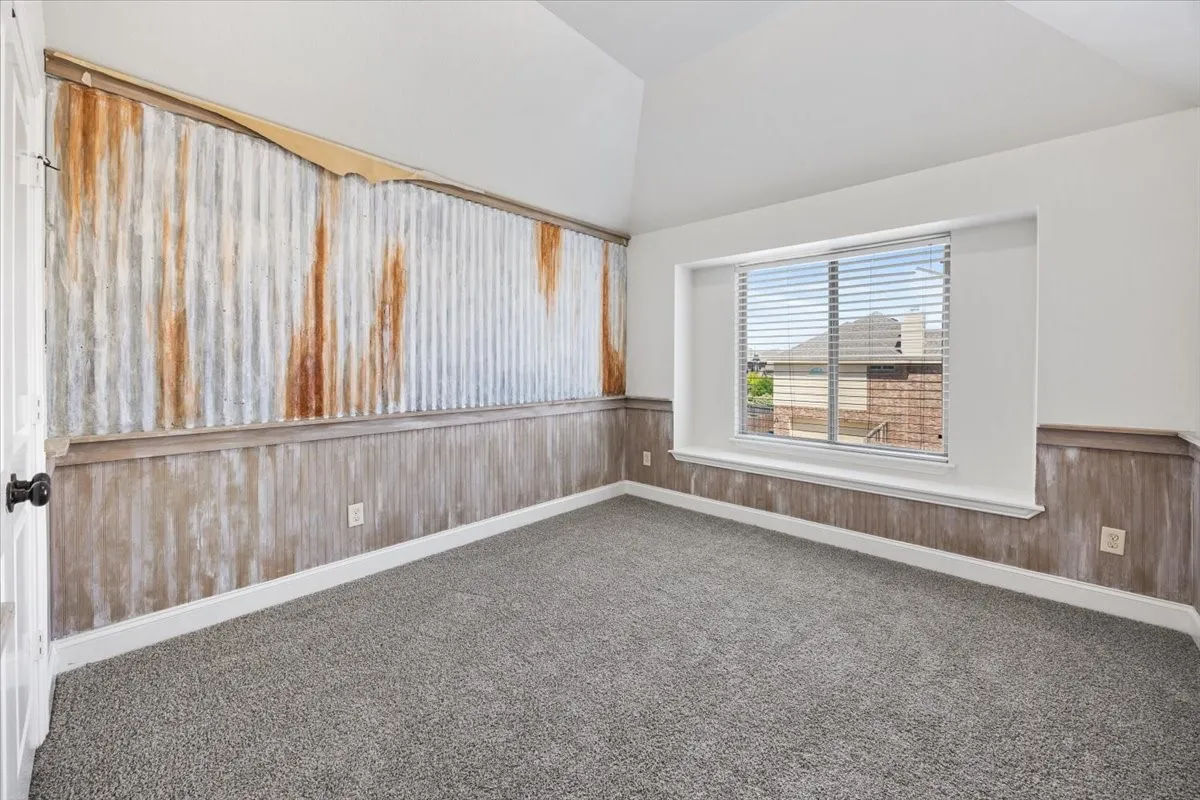 Upstairs Bedroom #2