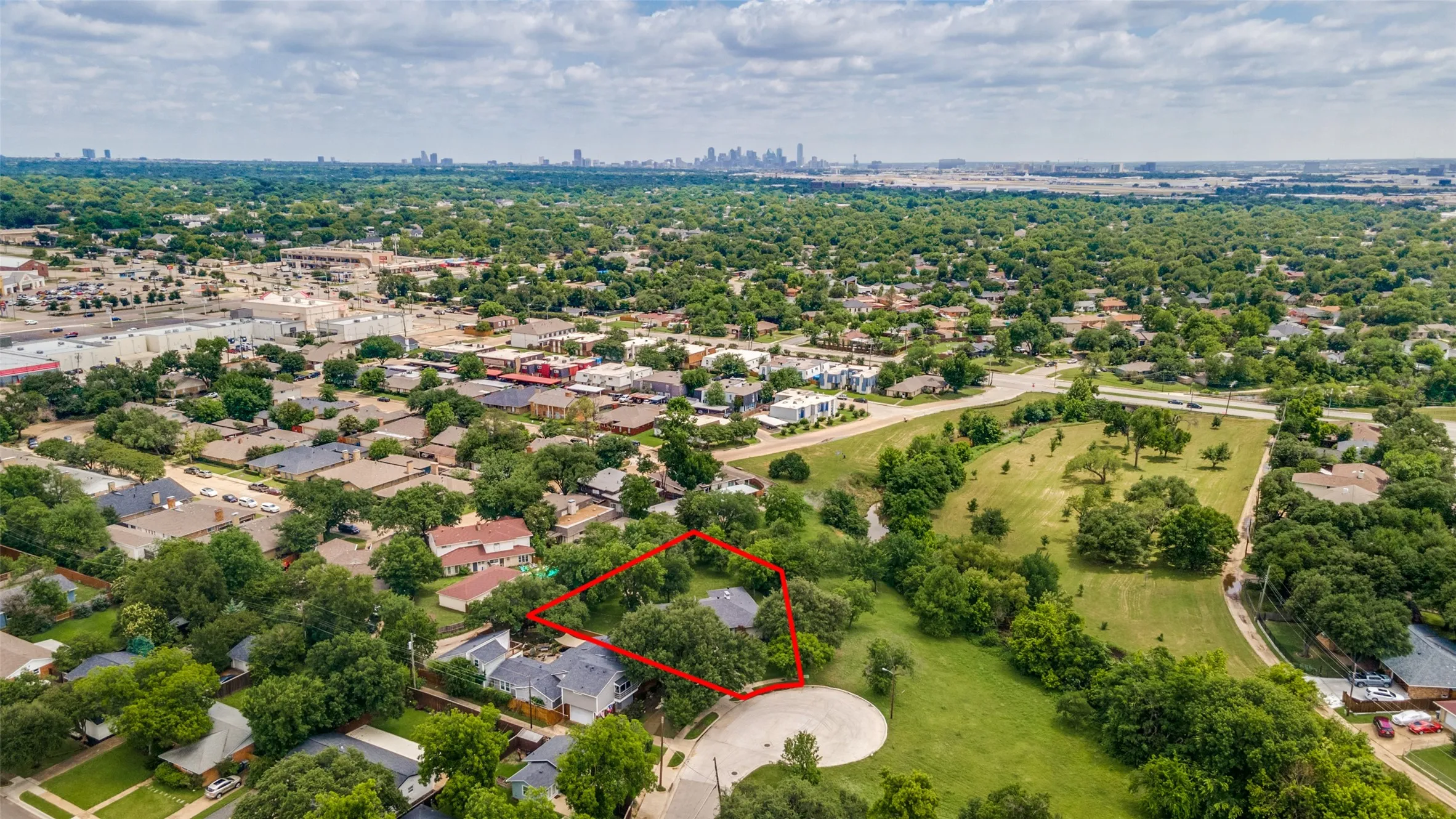 Surrounded by mature trees and greenspace, the property offers a lifestyle that feels far more secluded and suburban than its central location would suggest.