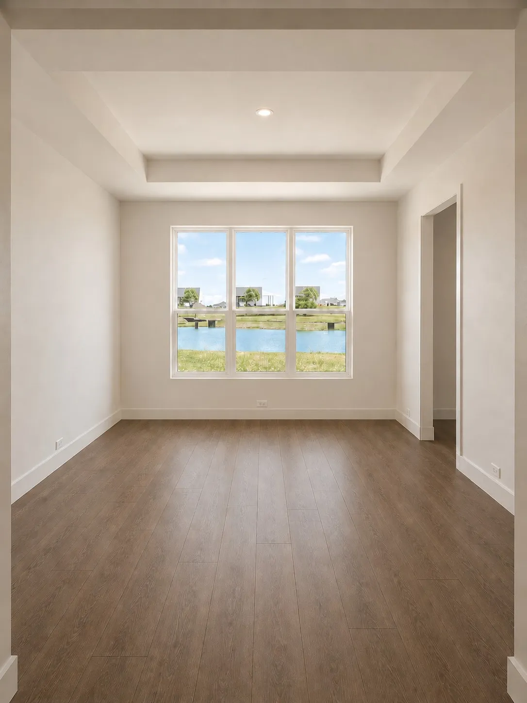 Images shown are for illustrative purposes & do not accurately depict features, finishes, or layout. Variations in design materials & specifications may occur.