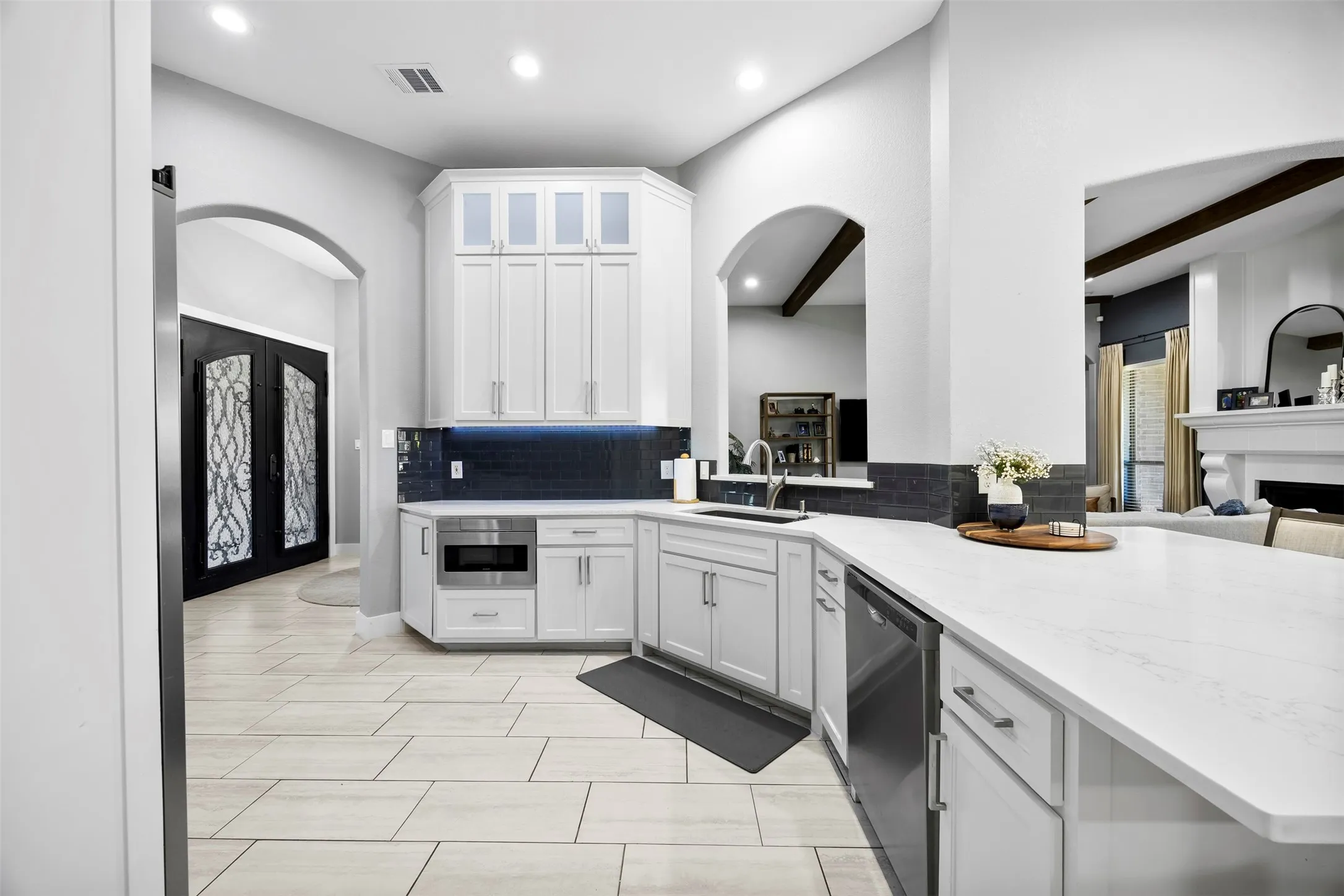 Single Family Residence For Sale in Parker County , 109 Aledo Pointe Drive, Aledo, Texas 76008, 4 Bedrooms, 4 Bathrooms, 3 Garage spaces, 2,800 Sqft, built in 2003, Price $749,500, mls#21267327, Real Estate Agent in Aledo, Homes For Sale in Parker county, Homes For Sale in Aledo, Realtor in Aledo Texas, Real Estate Brokerage Independent Realty Texas, Luminita Cordes Realtor