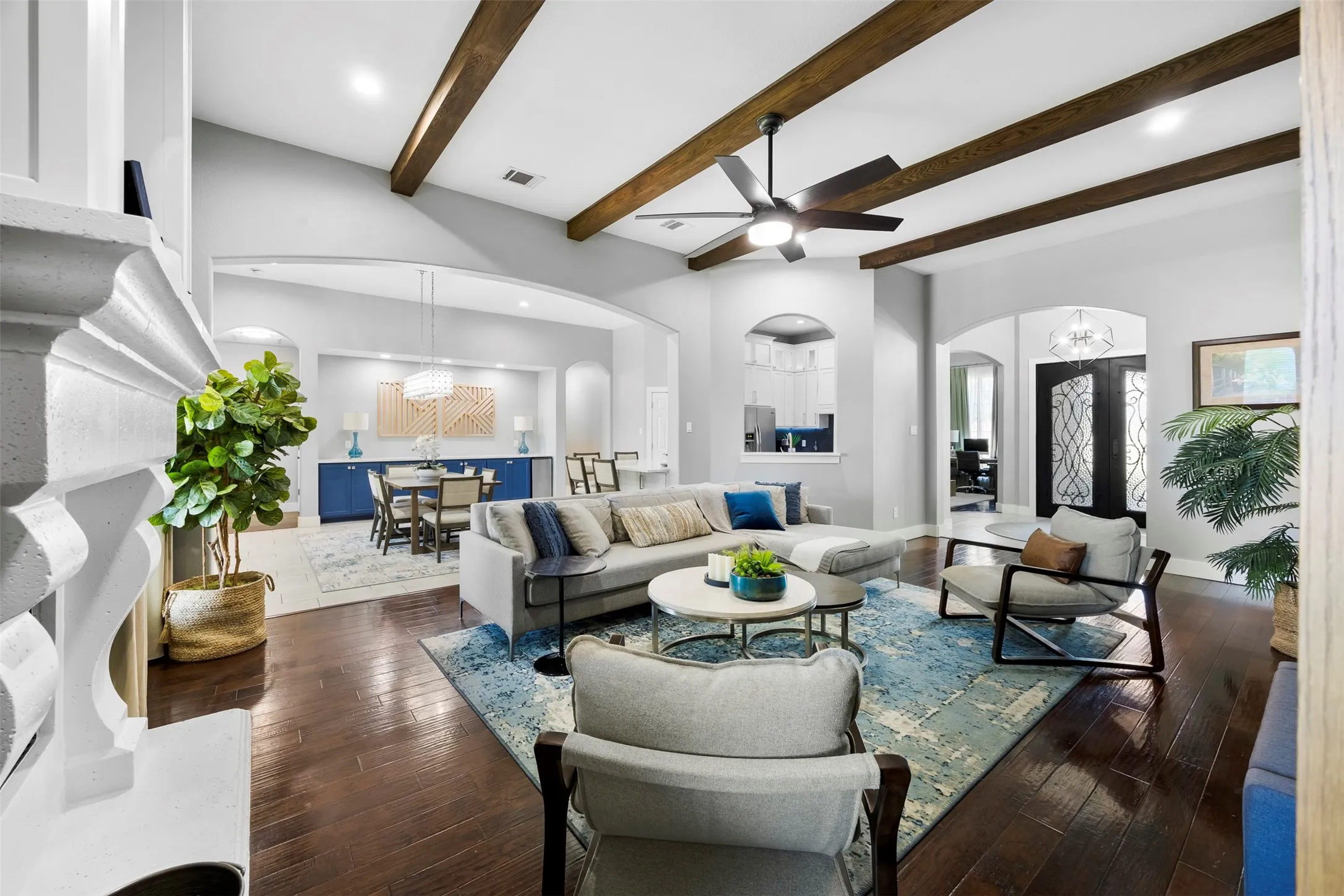 Single Family Residence For Sale in Parker County , 109 Aledo Pointe Drive, Aledo, Texas 76008, 4 Bedrooms, 4 Bathrooms, 3 Garage spaces, 2,800 Sqft, built in 2003, Price $749,500, mls#21267327, Real Estate Agent in Aledo, Homes For Sale in Parker county, Homes For Sale in Aledo, Realtor in Aledo Texas, Real Estate Brokerage Independent Realty Texas, Luminita Cordes Realtor