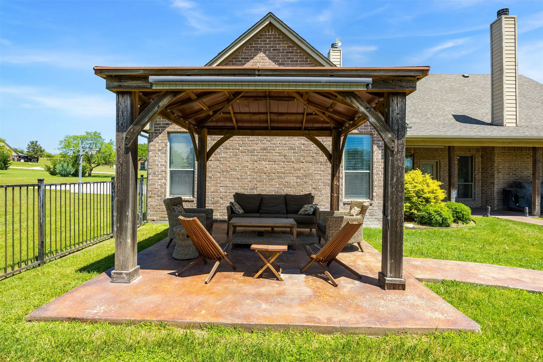 Outdoor Patio / Pergola