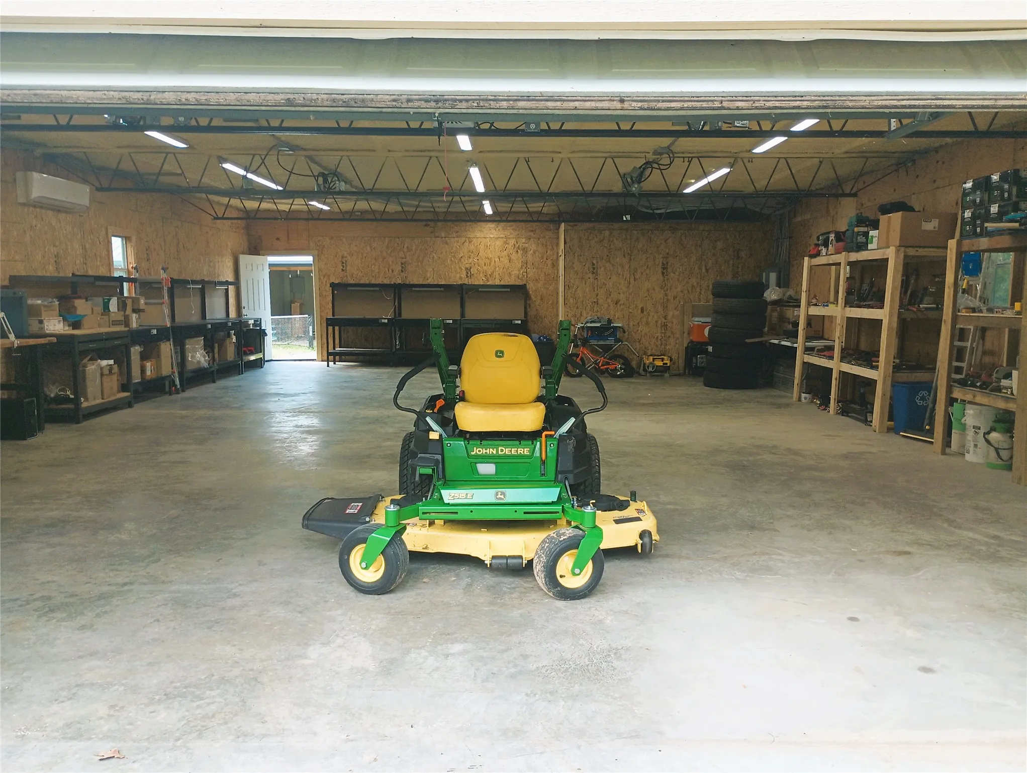 Farm For Sale in Anderson County , 231 An County Road 2105, Palestine, Texas 75801, 3 Bedroom, 3 Bathroom, 2 Garage spaces, 3,355 Sqft, built in 1994, mls#21261041, Real Estate Agent in Palestine, Homes For Sale in Anderson county, Homes For Sale in Palestine, Realtor in Palestine Texas, Real Estate Brokerage Independent Realty Texas, Luminita Cordes Realtor