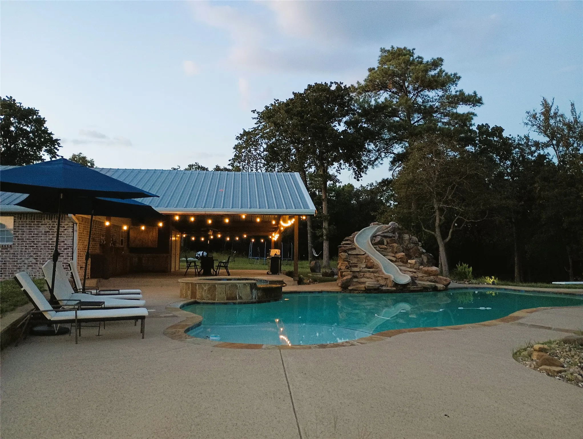 Farm For Sale in Anderson County , 231 An County Road 2105, Palestine, Texas 75801, 3 Bedroom, 3 Bathroom, 2 Garage spaces, 3,355 Sqft, built in 1994, mls#21261041, Real Estate Agent in Palestine, Homes For Sale in Anderson county, Homes For Sale in Palestine, Realtor in Palestine Texas, Real Estate Brokerage Independent Realty Texas, Luminita Cordes Realtor