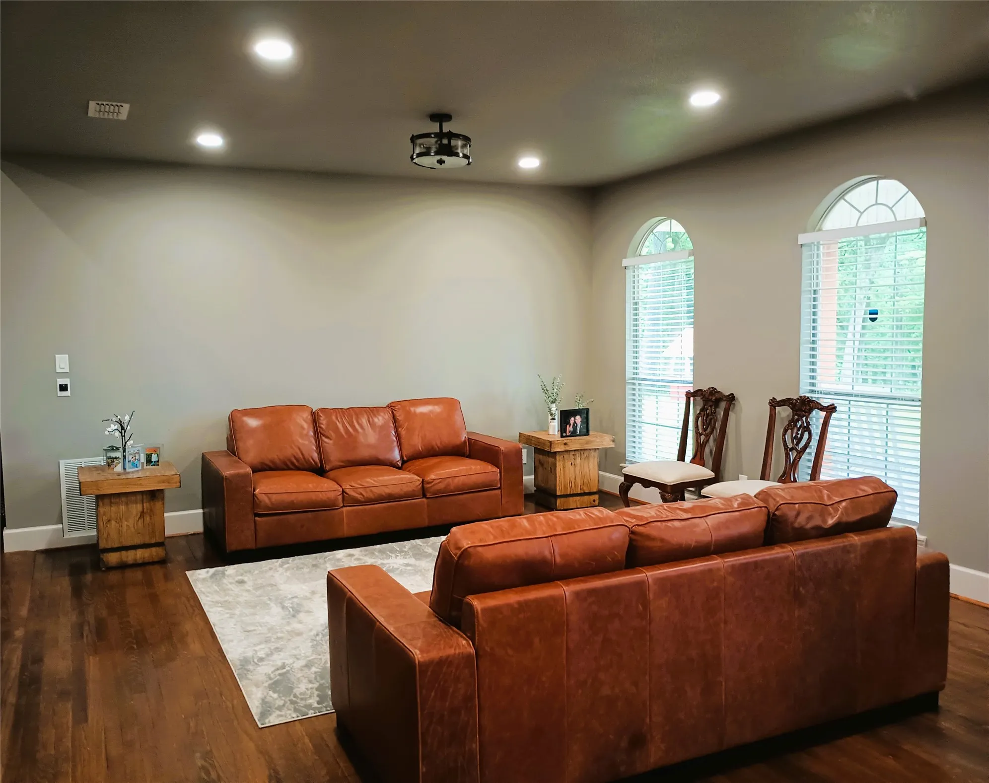 Farm For Sale in Anderson County , 231 An County Road 2105, Palestine, Texas 75801, 3 Bedroom, 3 Bathroom, 2 Garage spaces, 3,355 Sqft, built in 1994, mls#21261041, Real Estate Agent in Palestine, Homes For Sale in Anderson county, Homes For Sale in Palestine, Realtor in Palestine Texas, Real Estate Brokerage Independent Realty Texas, Luminita Cordes Realtor