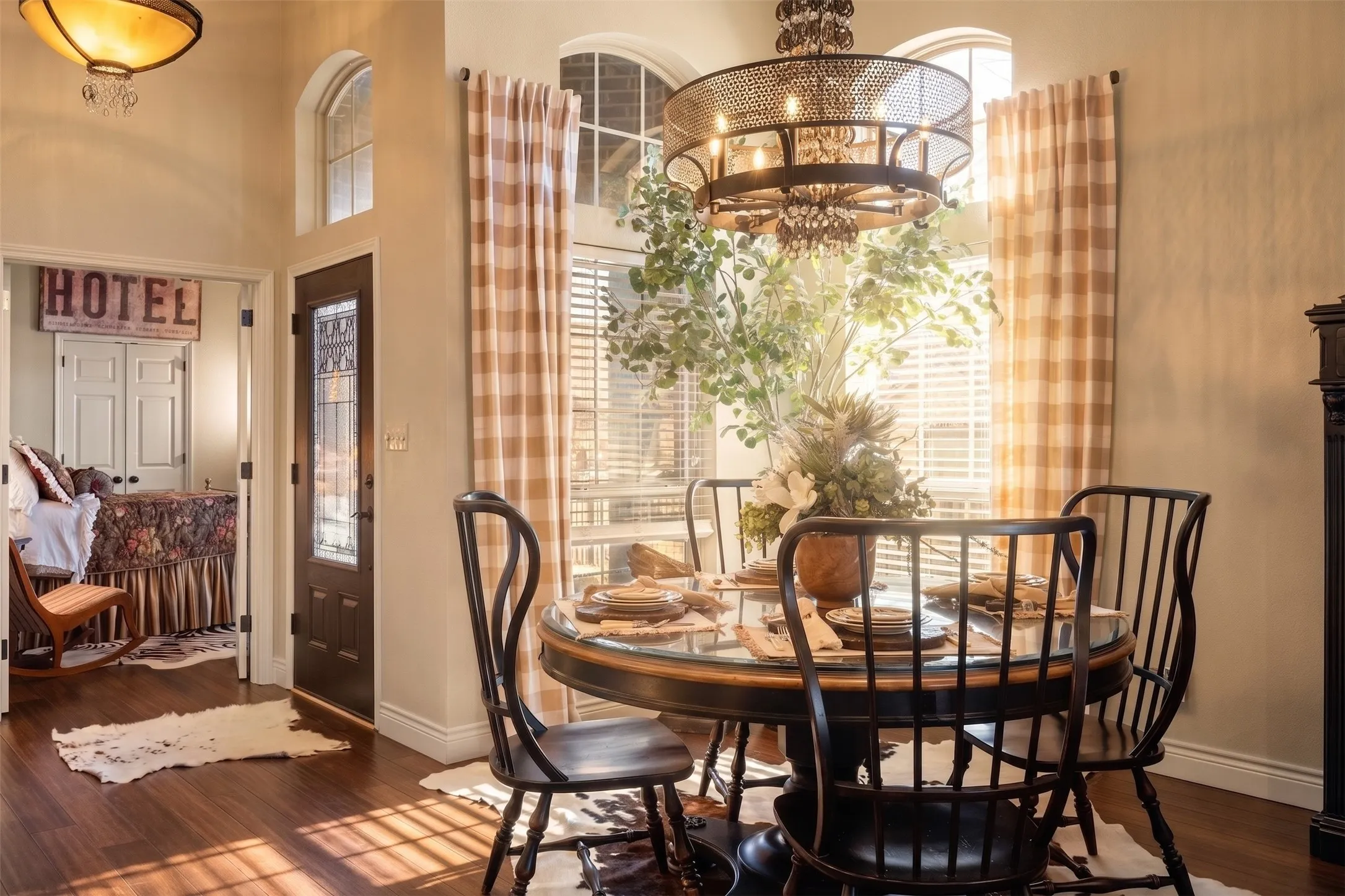 Townhouse For Sale in Hood County , 703 N Avalon Court, Granbury, Texas 76048, 3 Bedroom, 2 Bathroom, 2 Garage spaces, 1,974 Sqft, built in 2000, mls#21271570, Real Estate Agent in Granbury, Homes For Sale in Hood county, Homes For Sale in Granbury, Realtor in Granbury Texas, Real Estate Brokerage Independent Realty Texas, Luminita Cordes Realtor