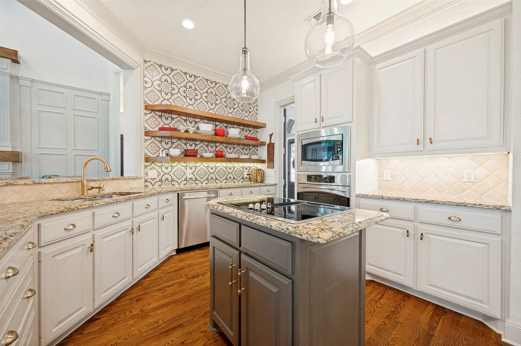 Single Family Residence For Sale in Denton County , 3101 Hampshire Court, Frisco, Texas 75034, 4 Bedroom, 3 Bathroom, 2 Garage spaces, 3,002 Sqft, built in 1993, mls#21269115, Real Estate Agent in Frisco, Homes For Sale in Denton county, Homes For Sale in Frisco, Realtor in Frisco Texas, Real Estate Brokerage Independent Realty Texas, Luminita Cordes Realtor